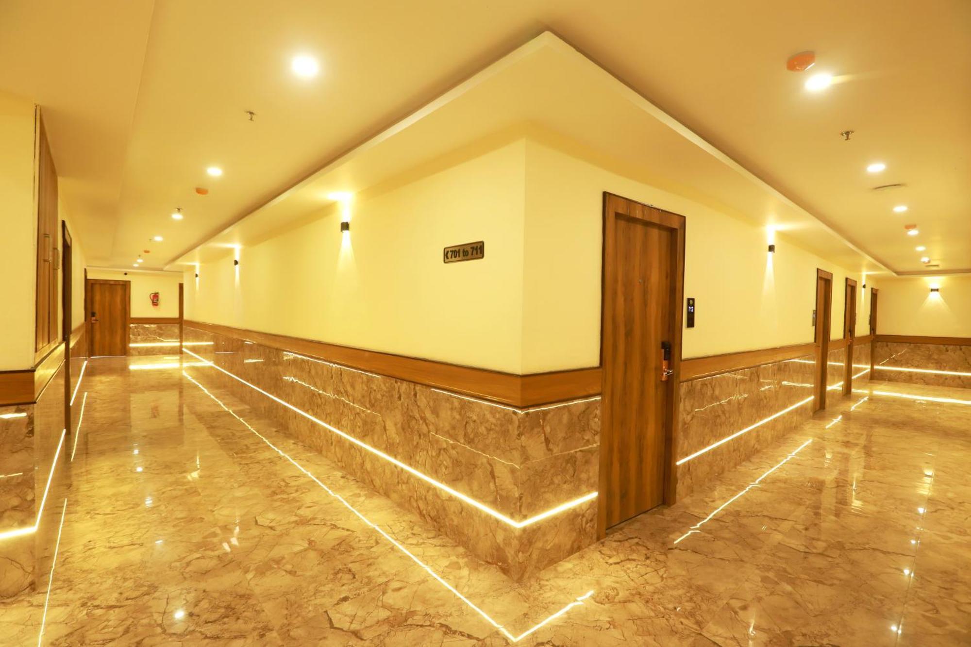 Bkc Minerva, Near Us Consulate Hotel