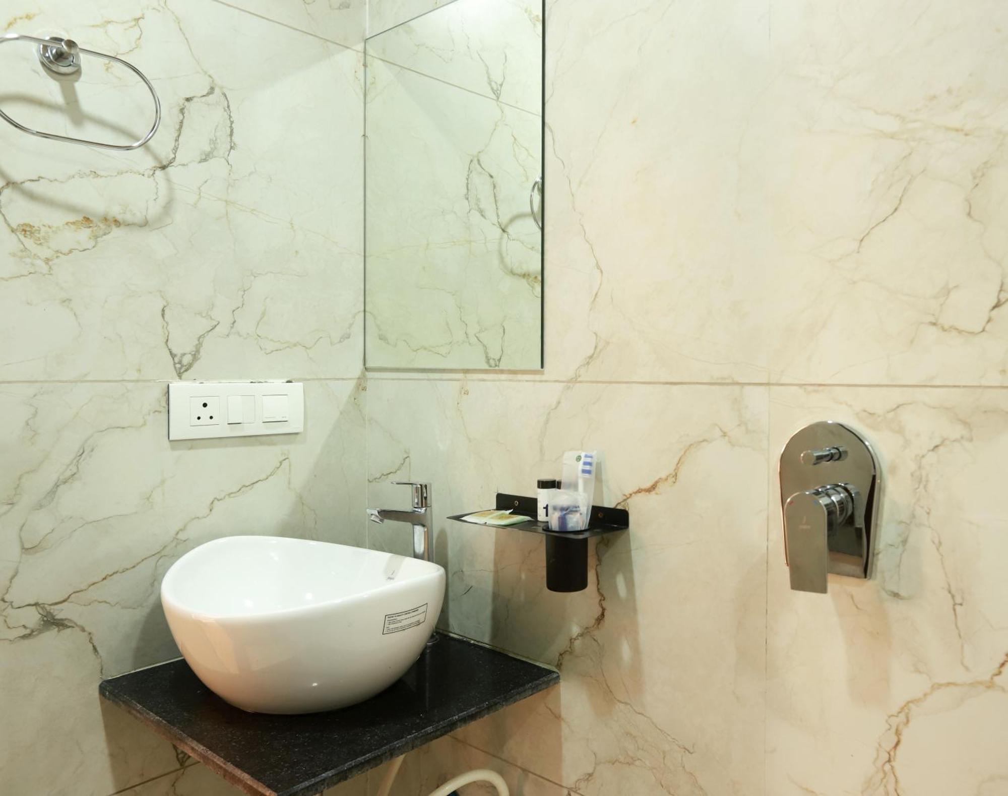 Bkc Minerva, Near Us Consulate 3*