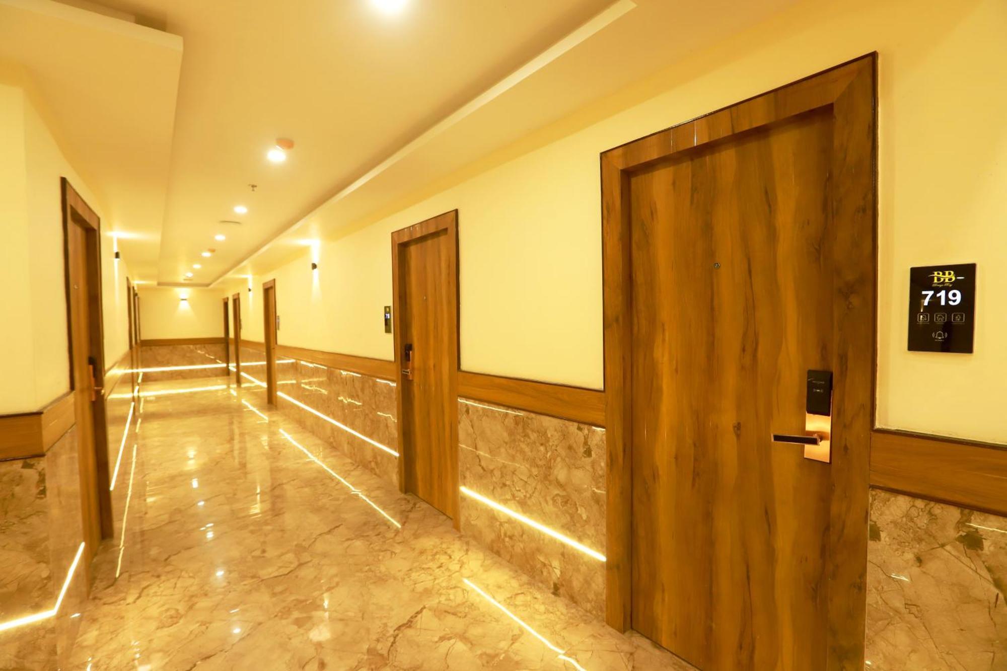 Bkc Minerva, Near Us Consulate Hotel