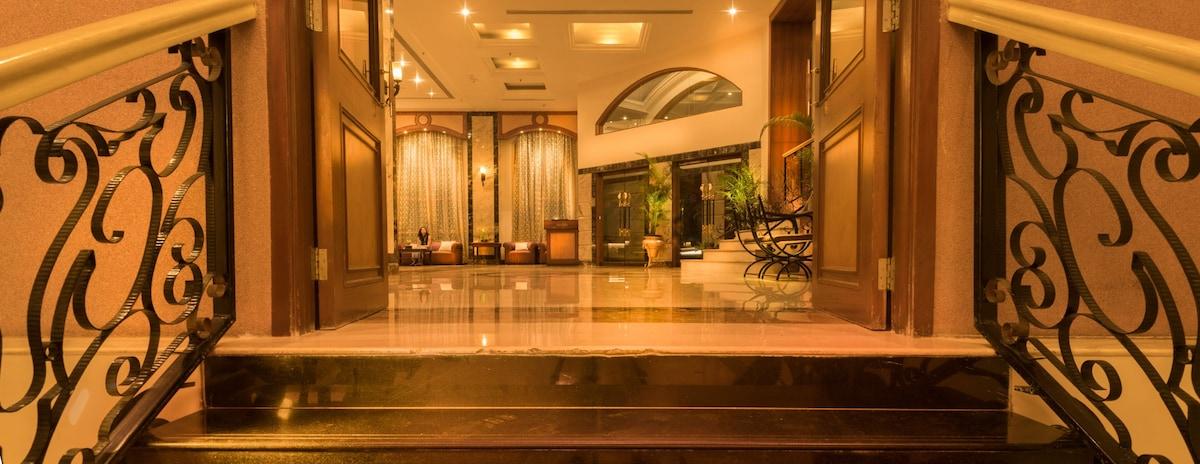 Ira By Orchid T-2 International Airport Hotel