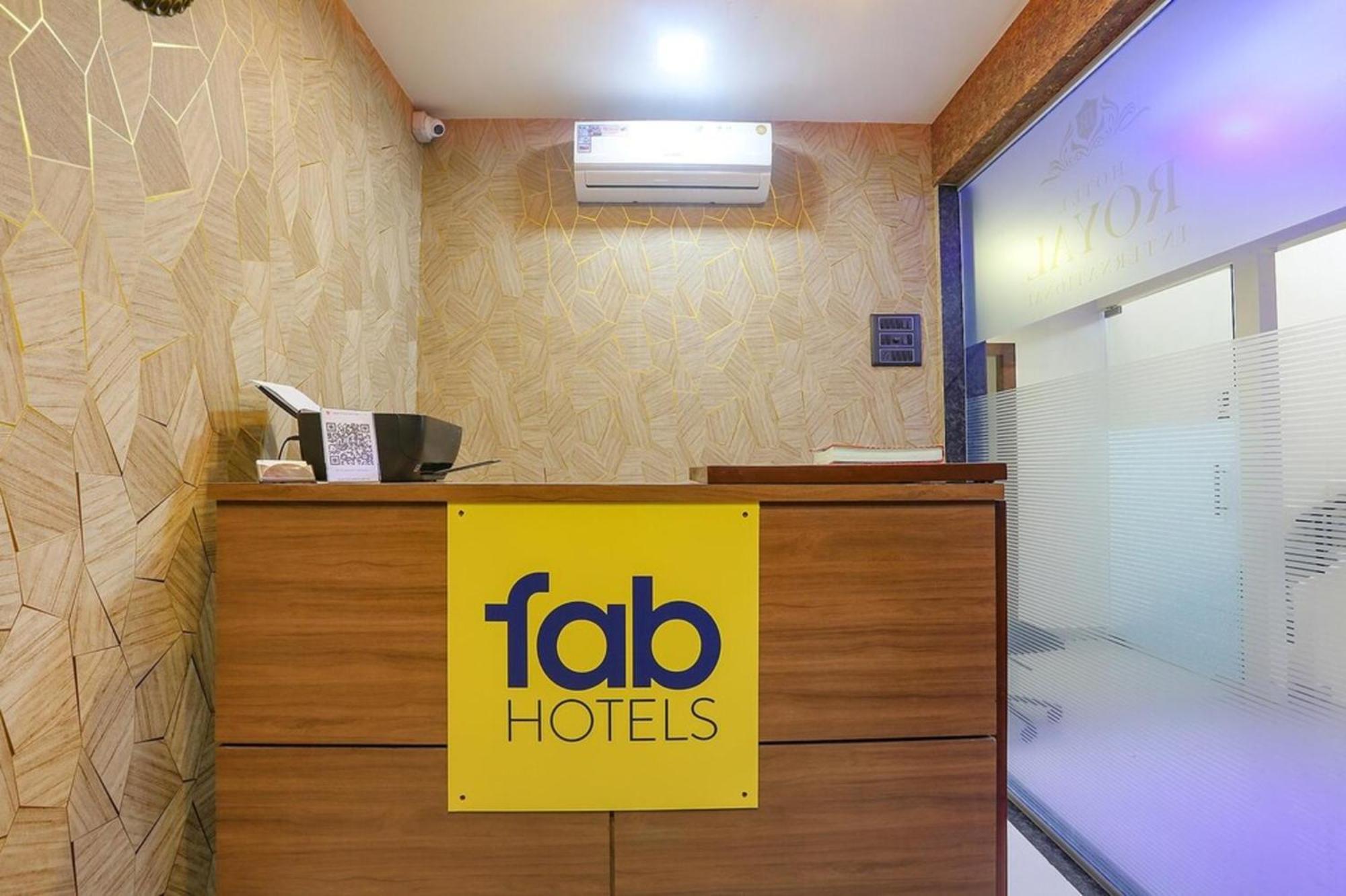 Fabhotel Royal International - Nr International Airport Hotel Bombaim