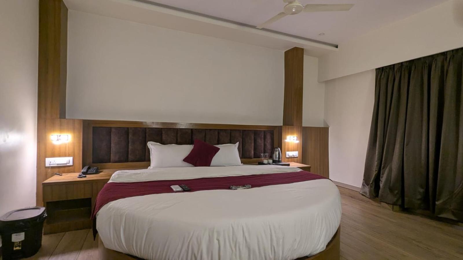 Silver Park Hotel Mumbai