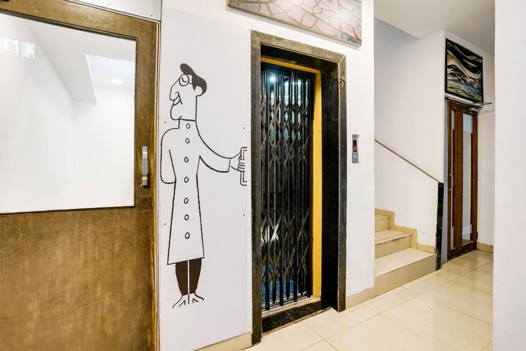 Townhouse Marol Near Airport Hotel