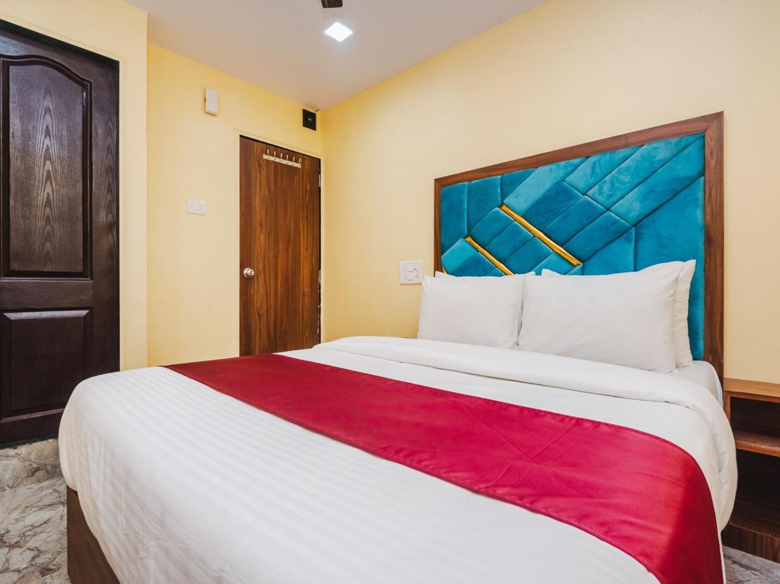 Aai Om Residency Hotel Bombaim