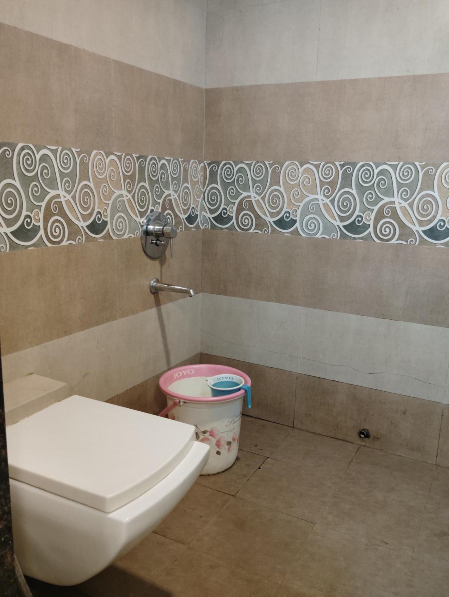 Crystal Park Near Nesco Exhibition Center *