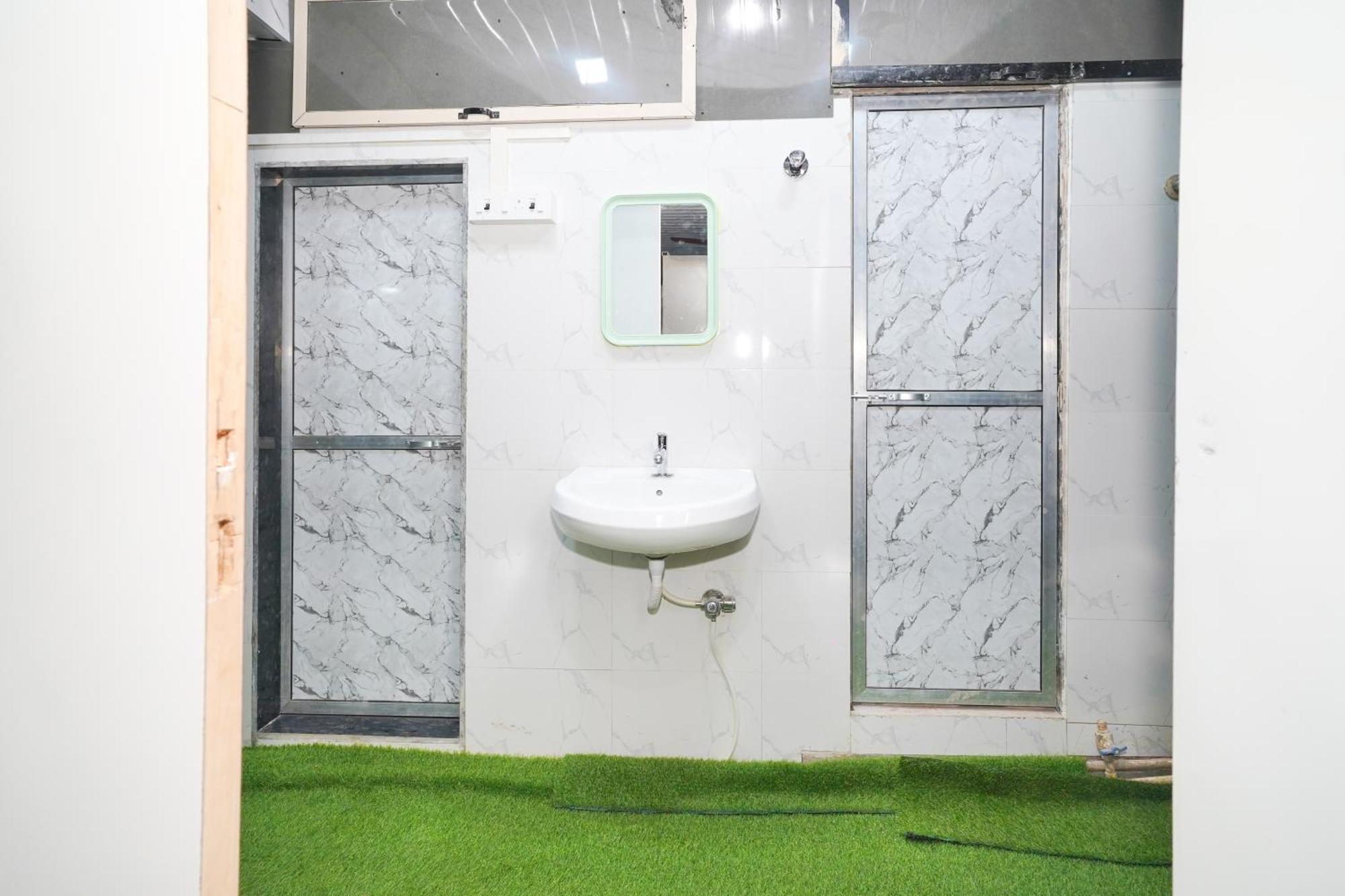 Hostel Zest 1054-andheri West Mumbai