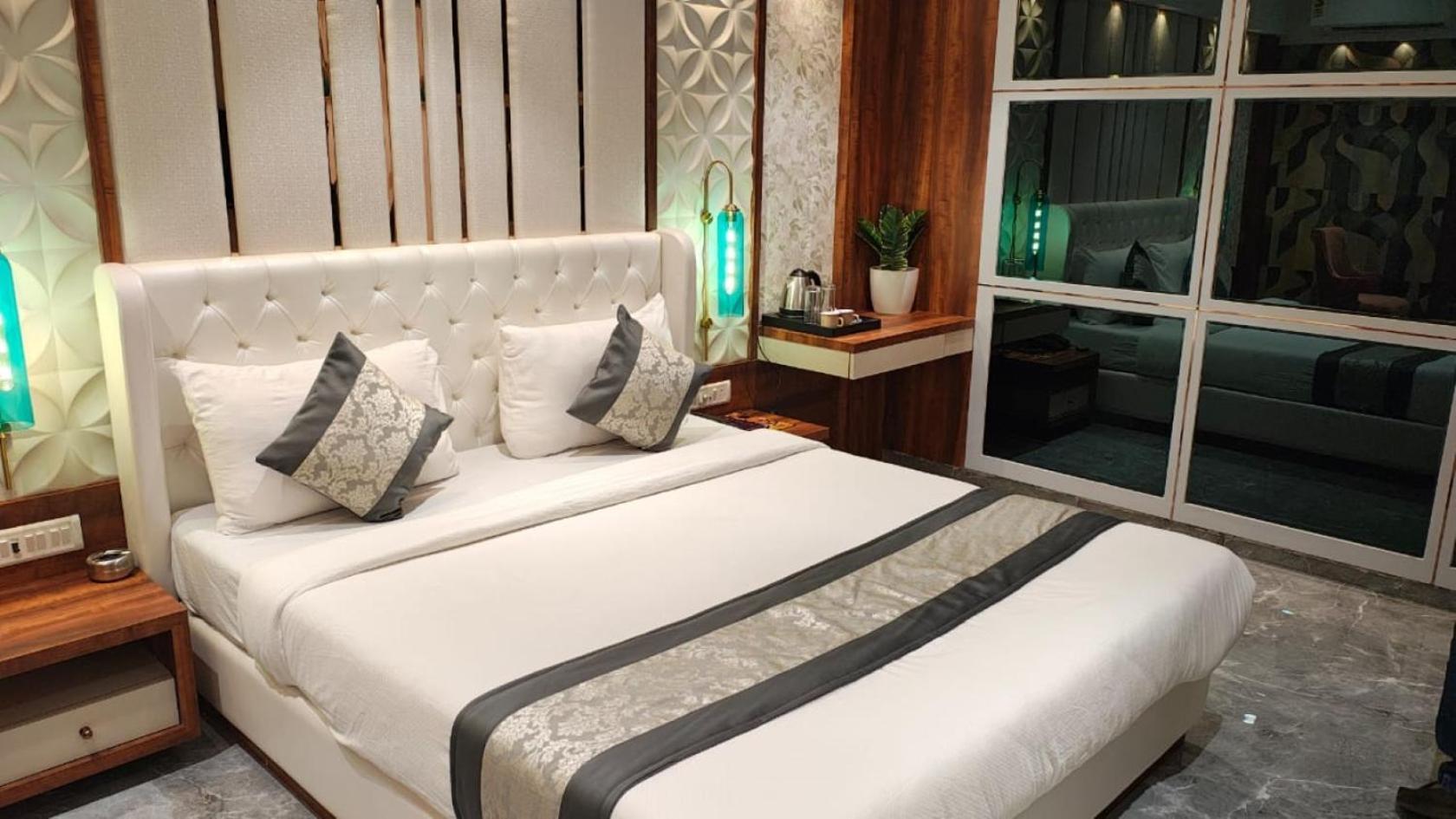 Crystal Goregaon West