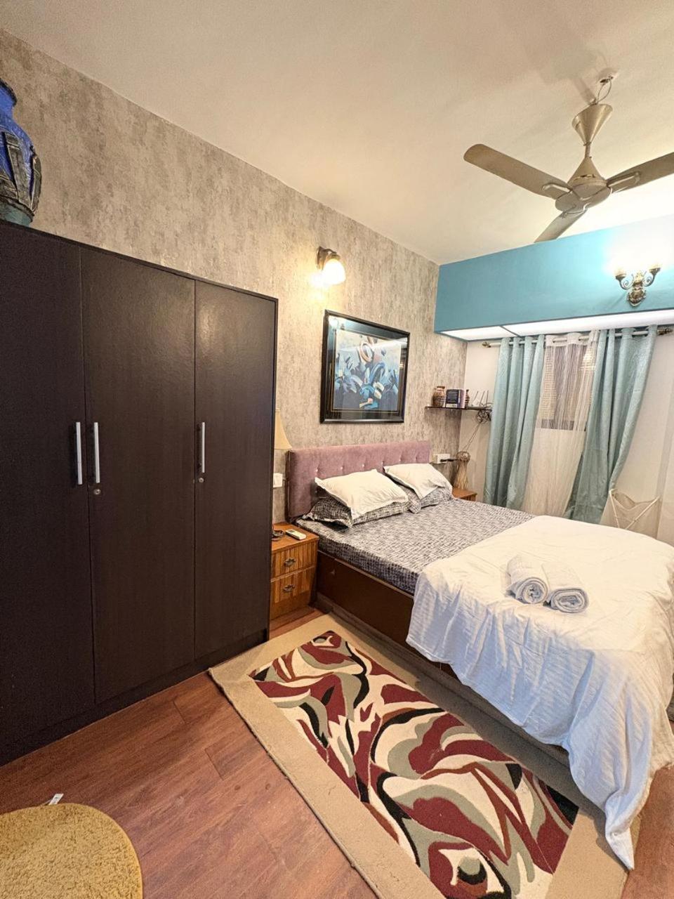 Independent Garden Cottage-bandra-carter Road Apartment Mumbai