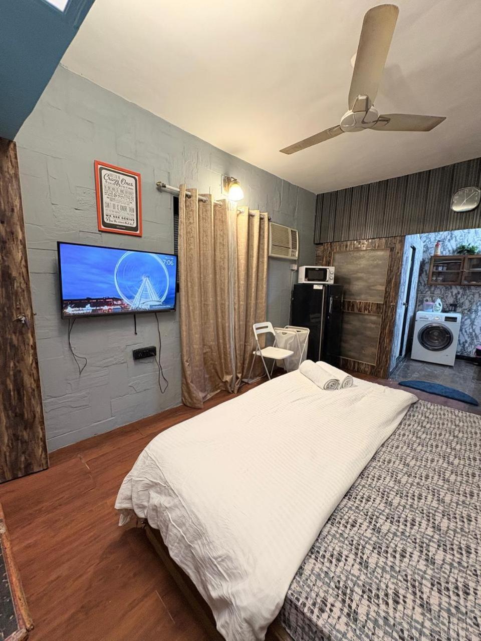 Independent Garden Cottage-bandra-carter Road Apartment