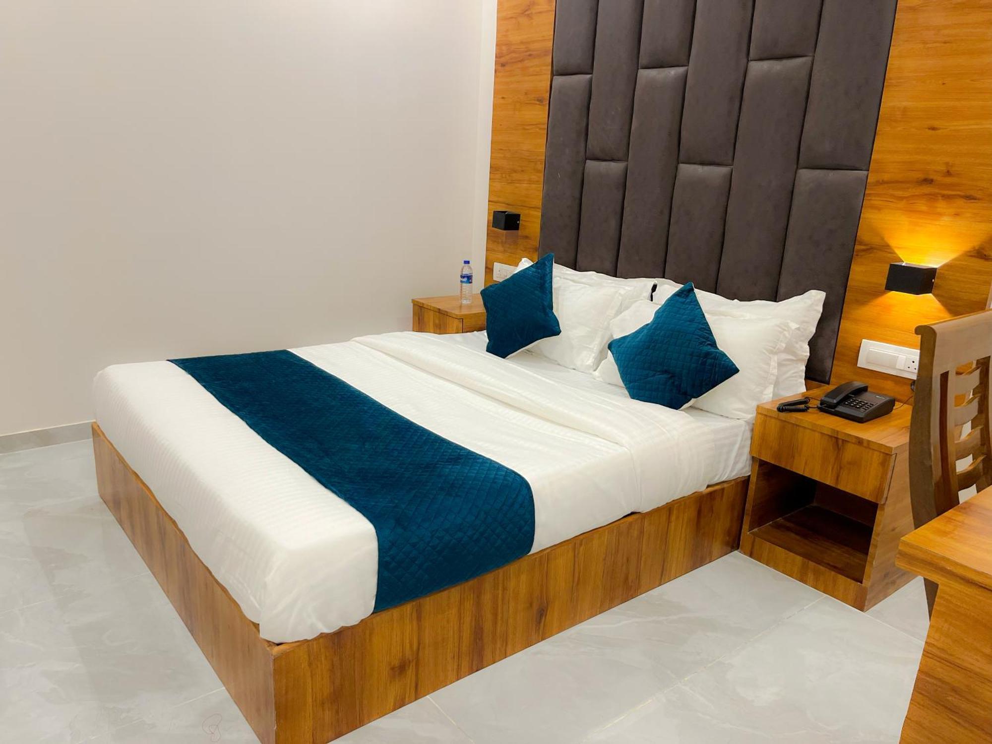 Grand Executive Hotel