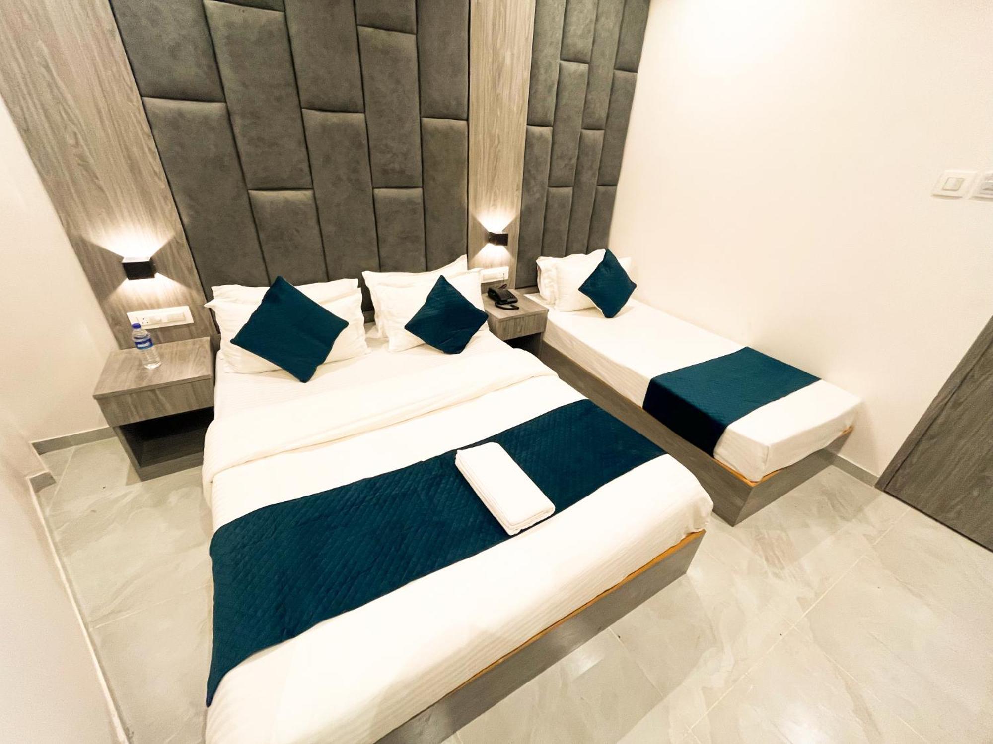 Grand Executive Hotel 2*