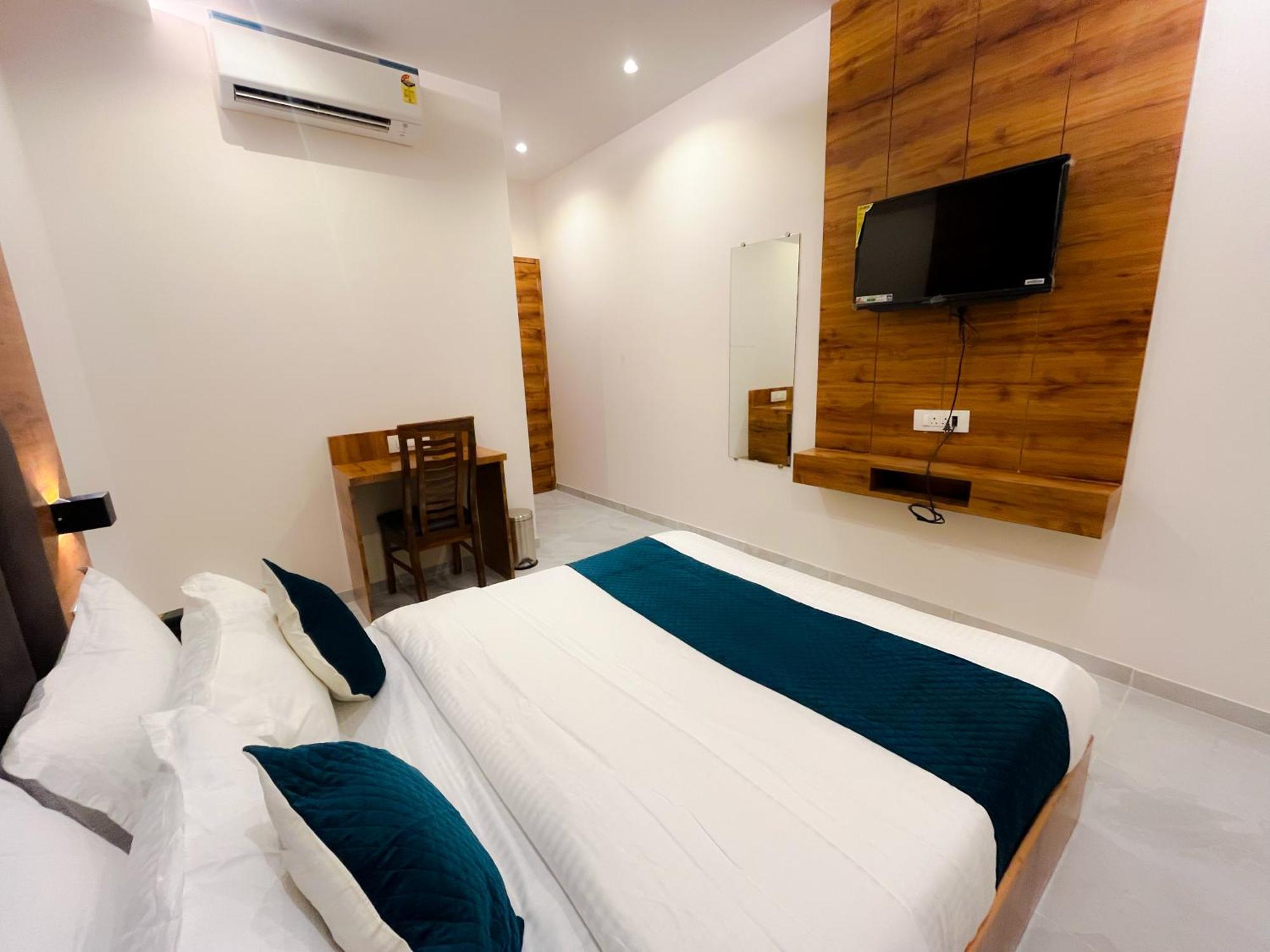 Grand Executive Mumbai