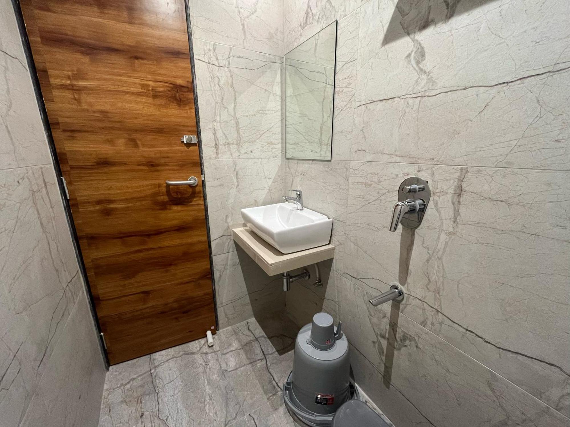 Hotel Grand Executive 2*