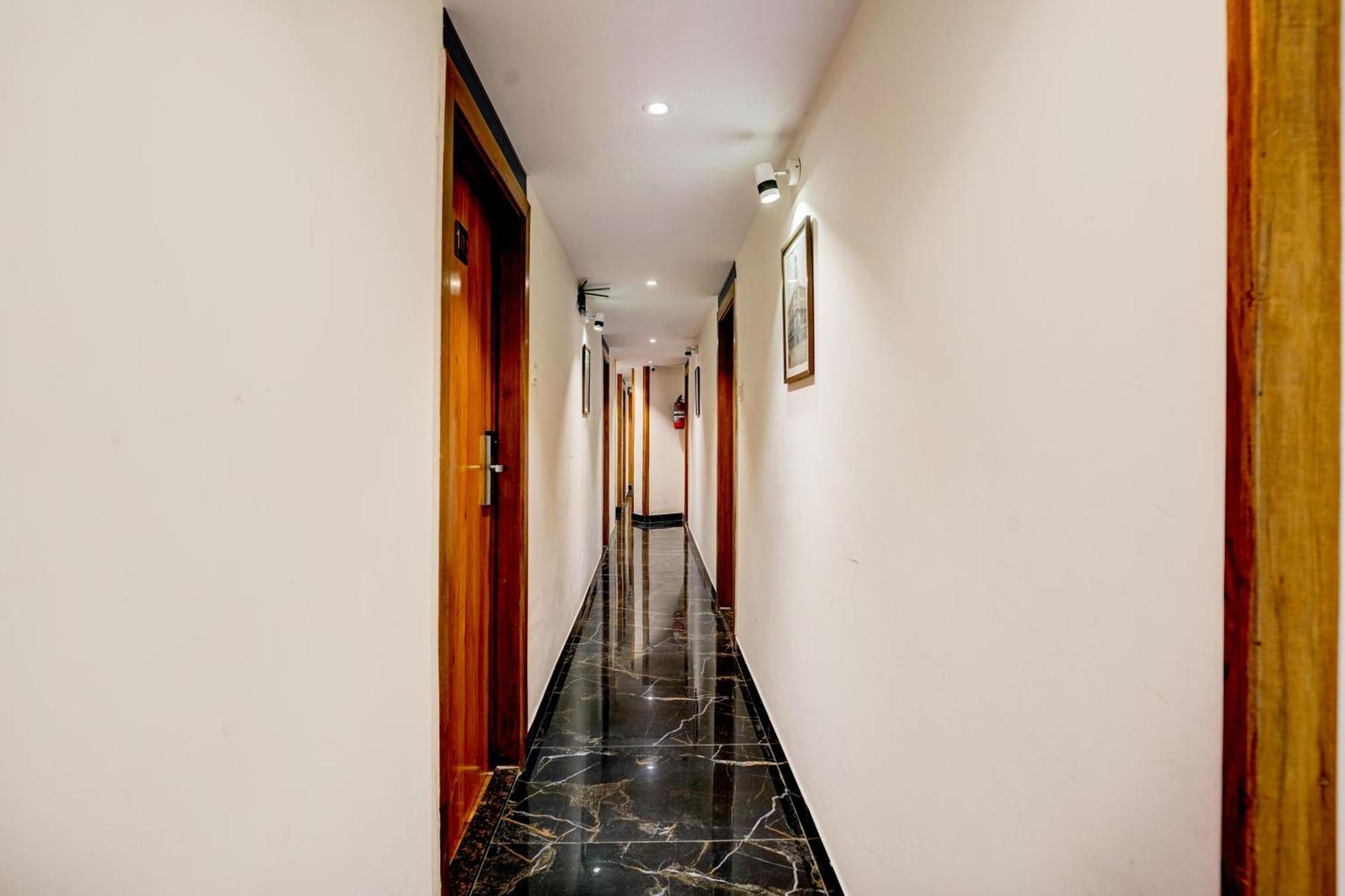 Super O Sakinaka Andheri Kurla Road Hotel