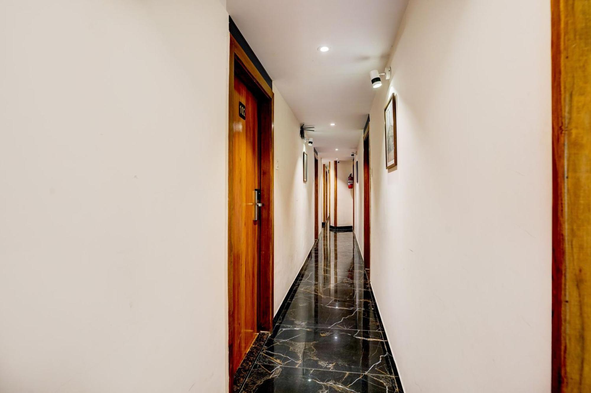 Super O Sakinaka Andheri Kurla Road 4* Bombaim