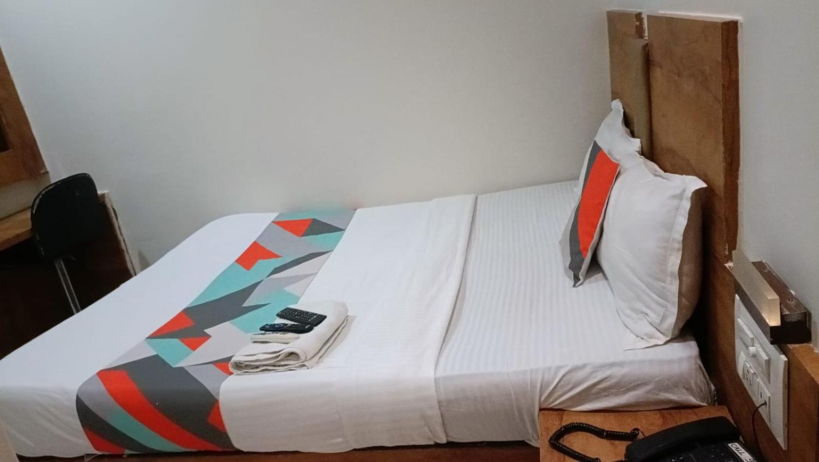 Dc Comfort-andheri West Guest house *