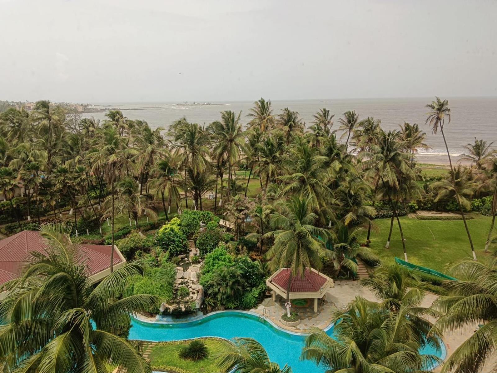 The Retreat & Convention Centre Hotel 5*
