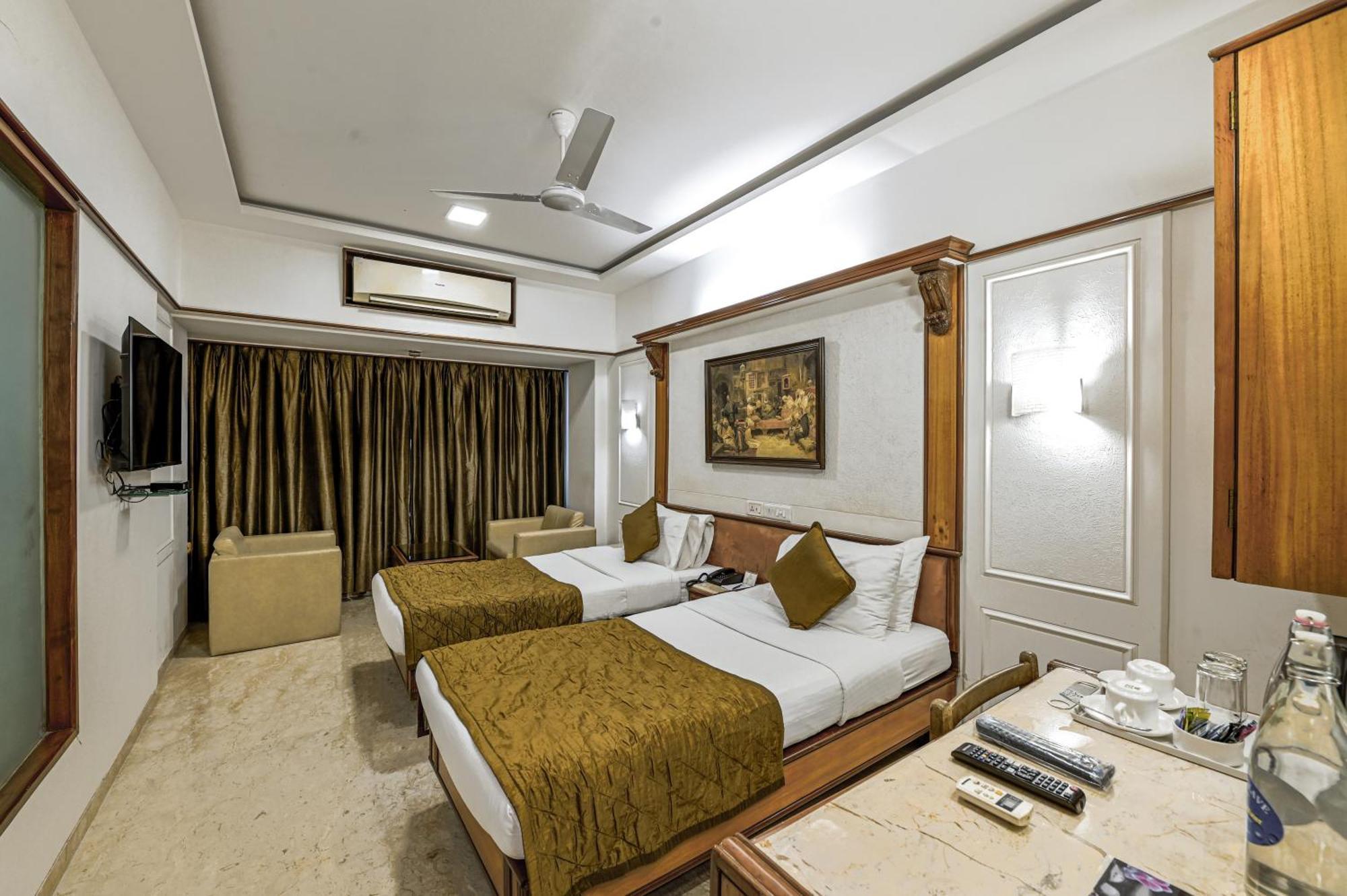 Regal Enclave 3* Mumbai