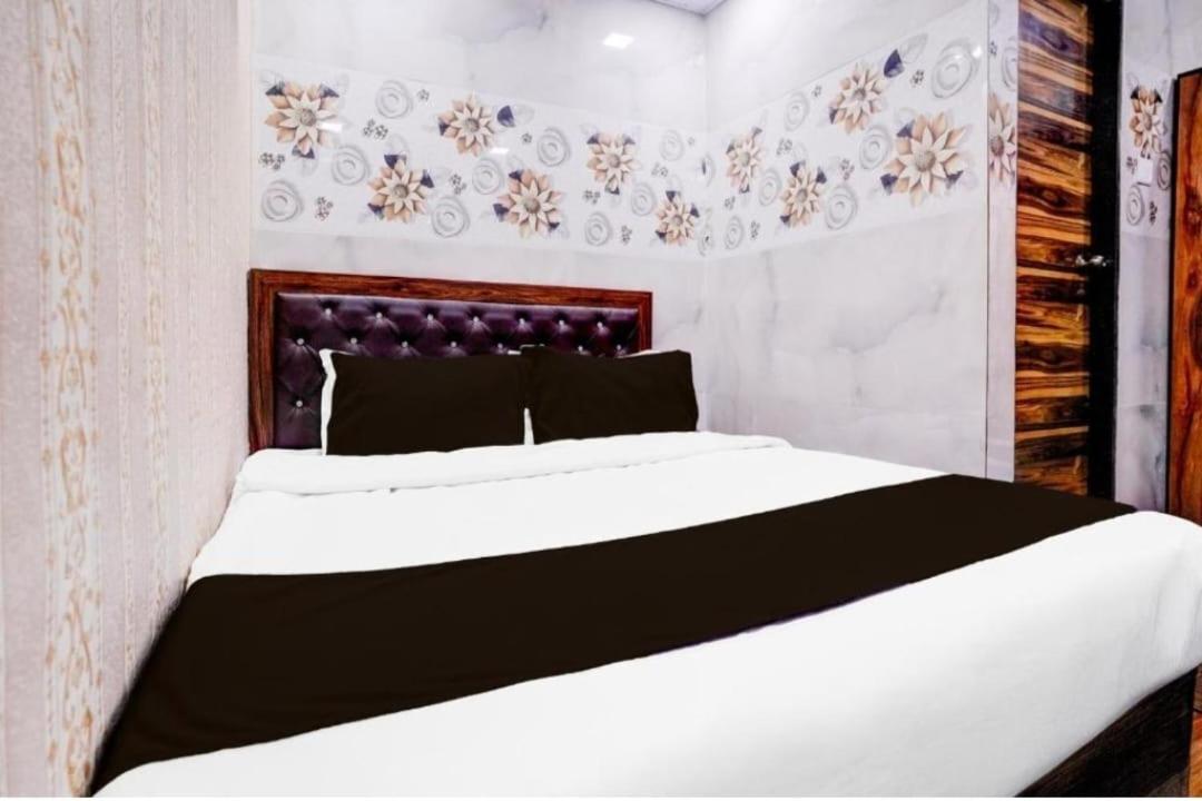 Hotel Sunset Avenue Mumbai