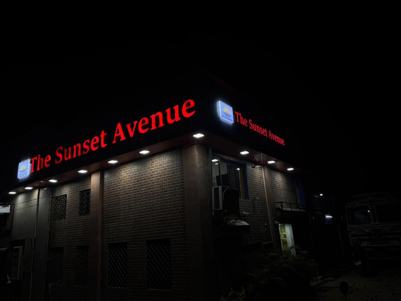 Hotel Sunset Avenue Mumbai