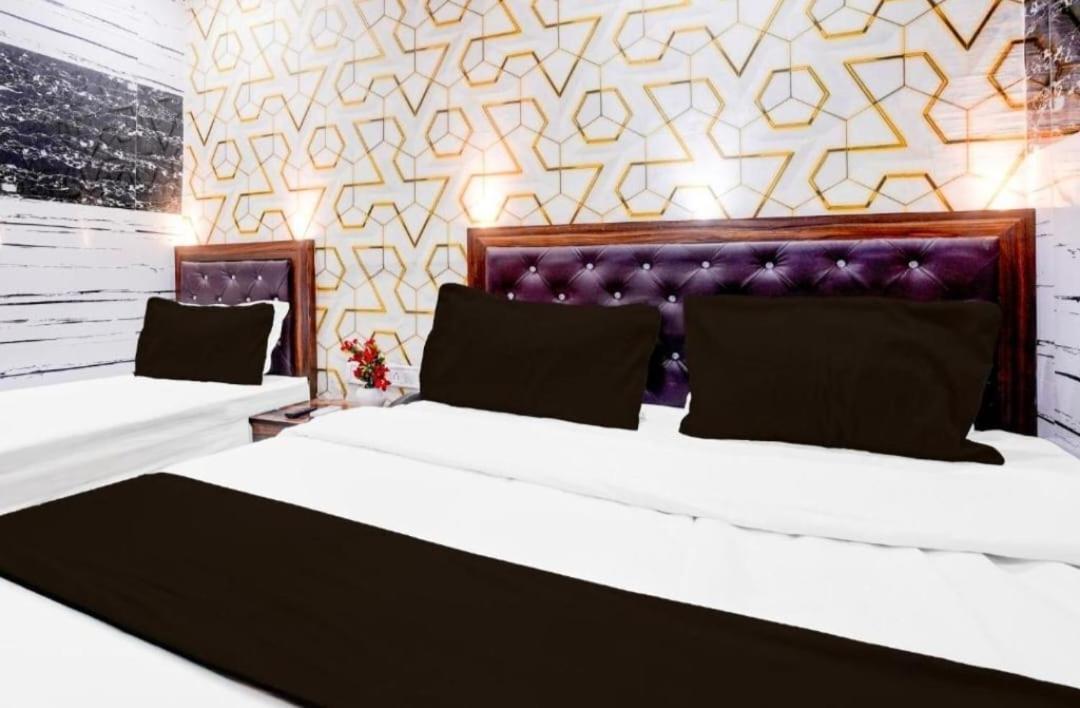 Sunset Avenue Hotel 2*