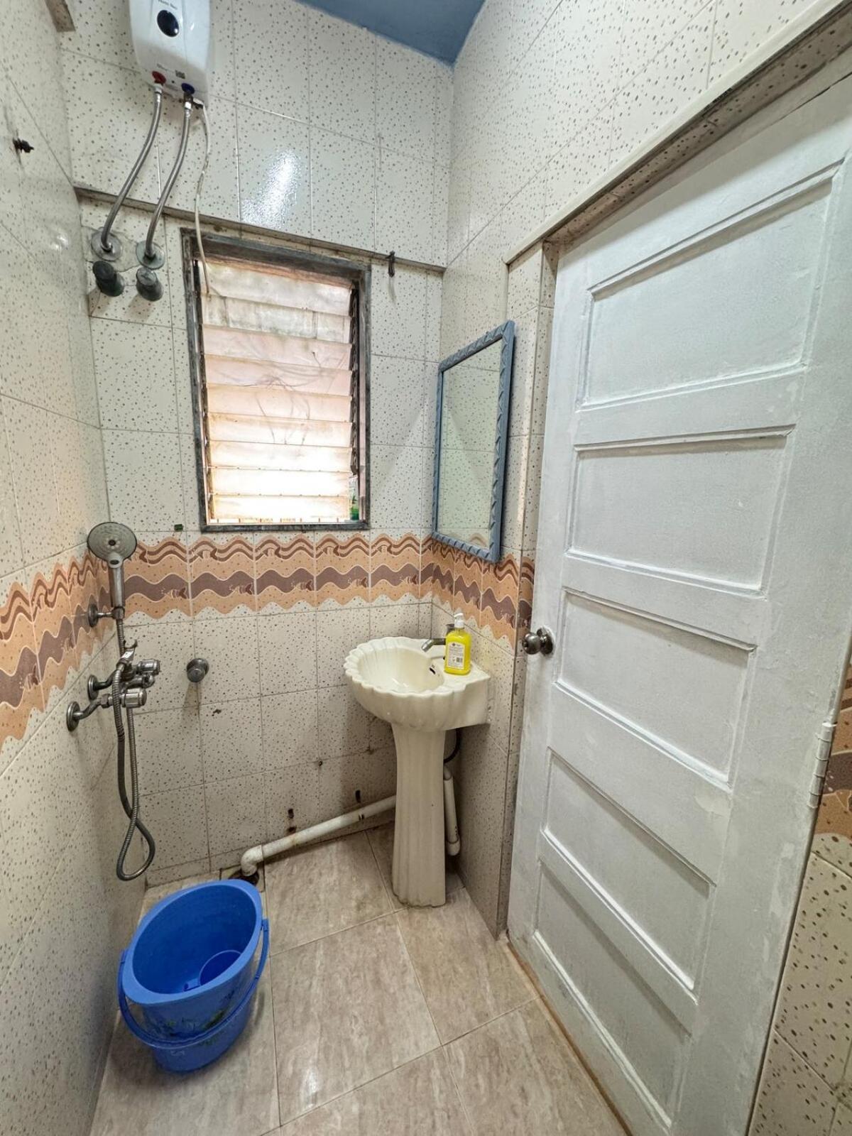 Pixiestays Forest House Juhu West