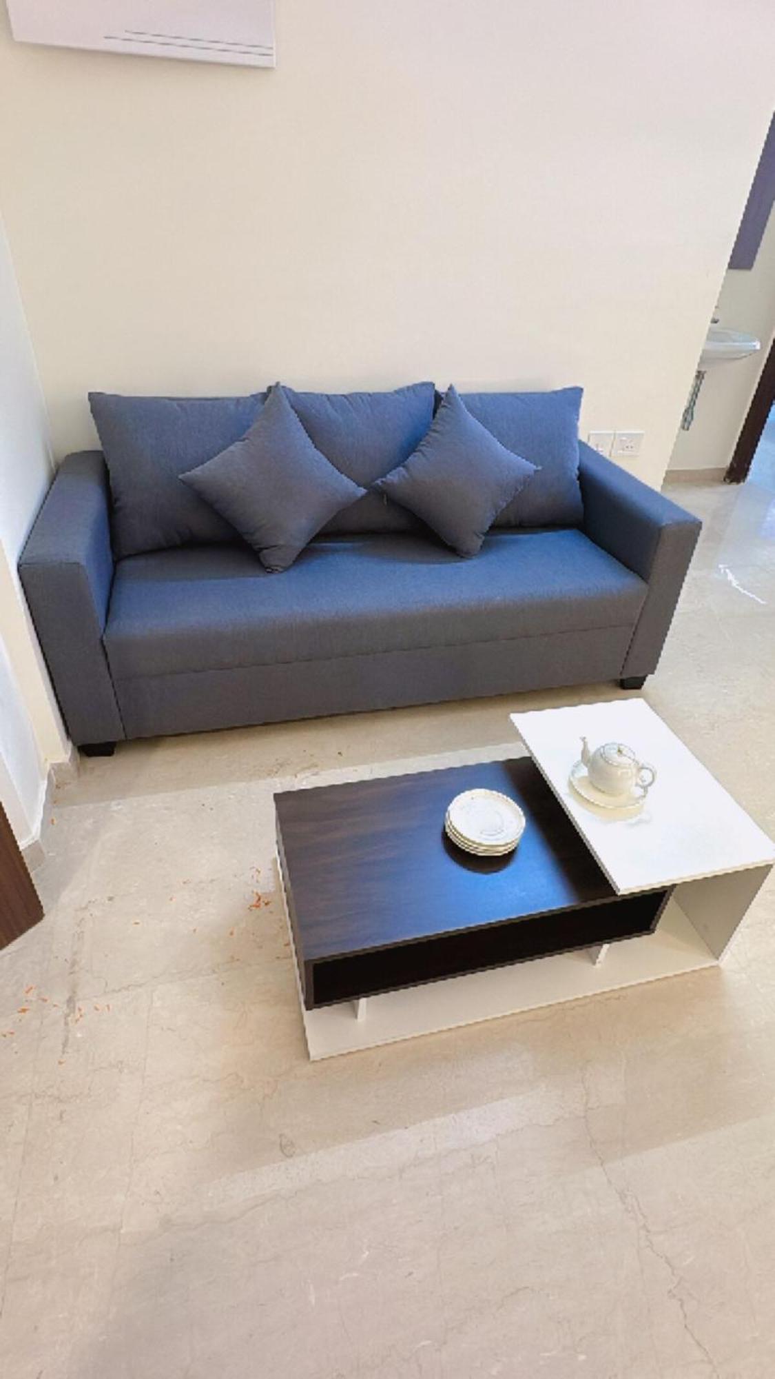 Pixiestays 1807 Malad East