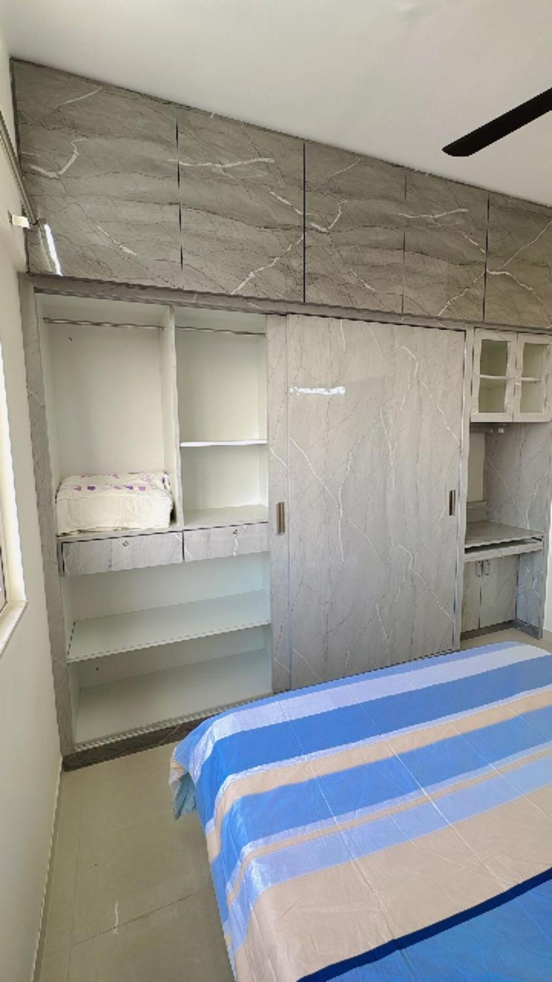 Apartment Pixiestays 1807 Malad East