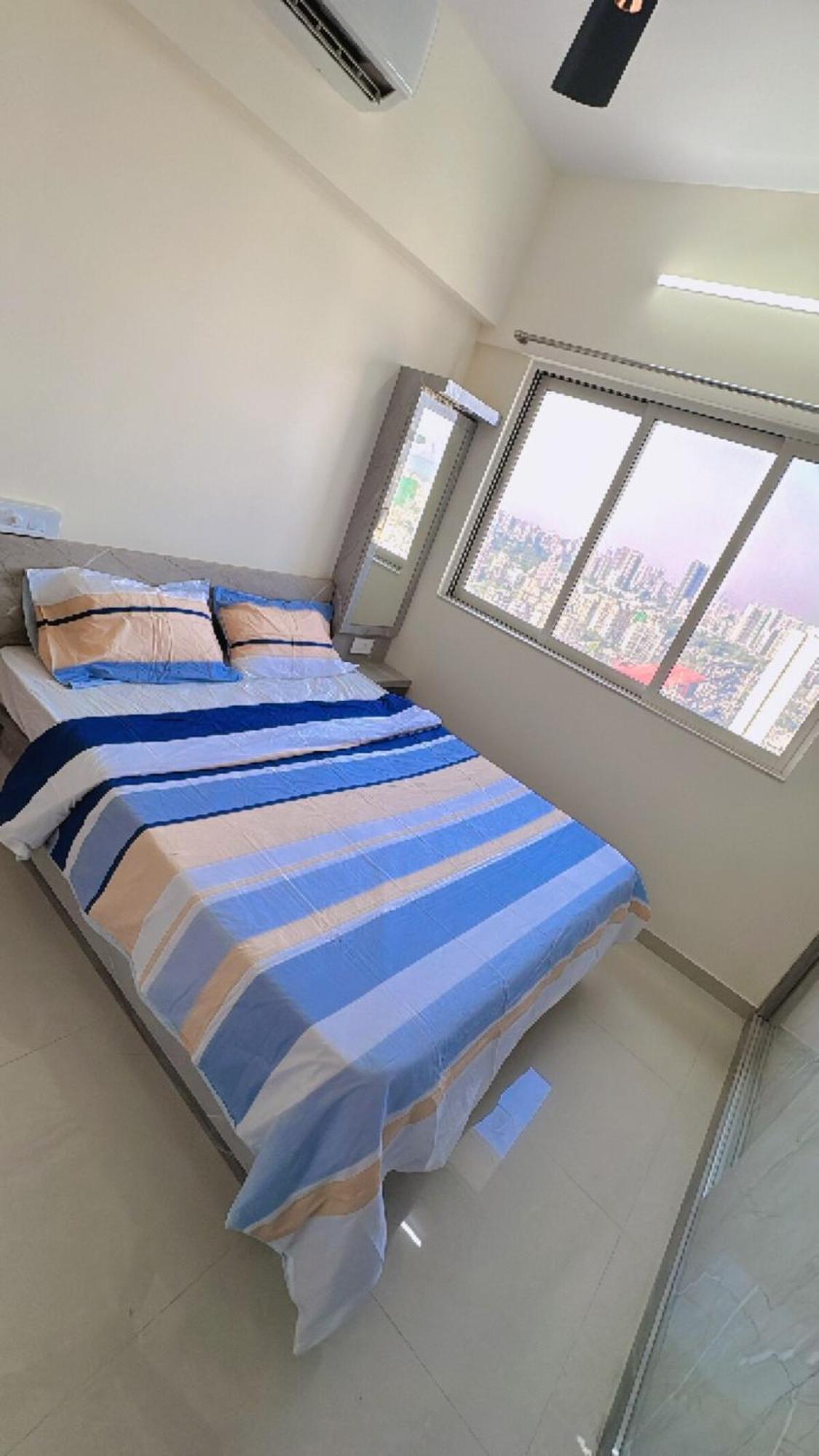 Apartment Pixiestays 1807 Malad East *
