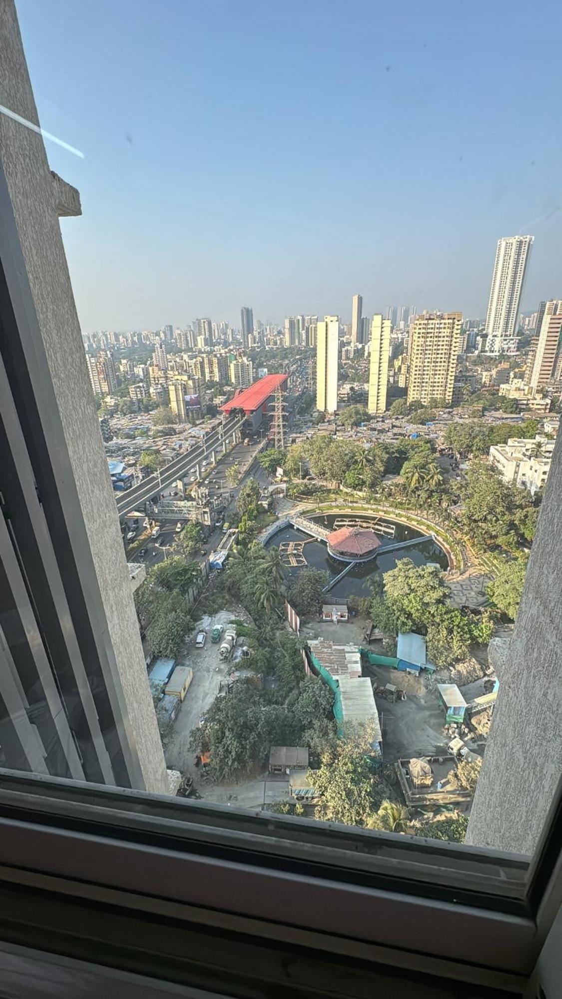 Pixiestays 1807 Malad East Mumbai