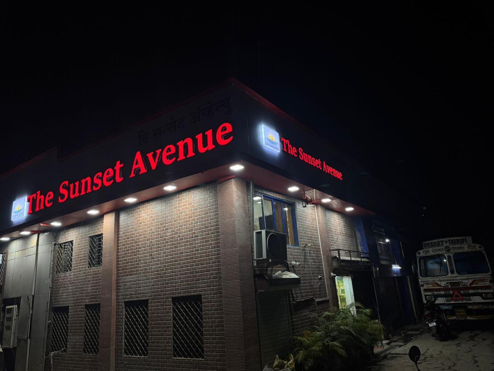 Sunset Avenue 2*