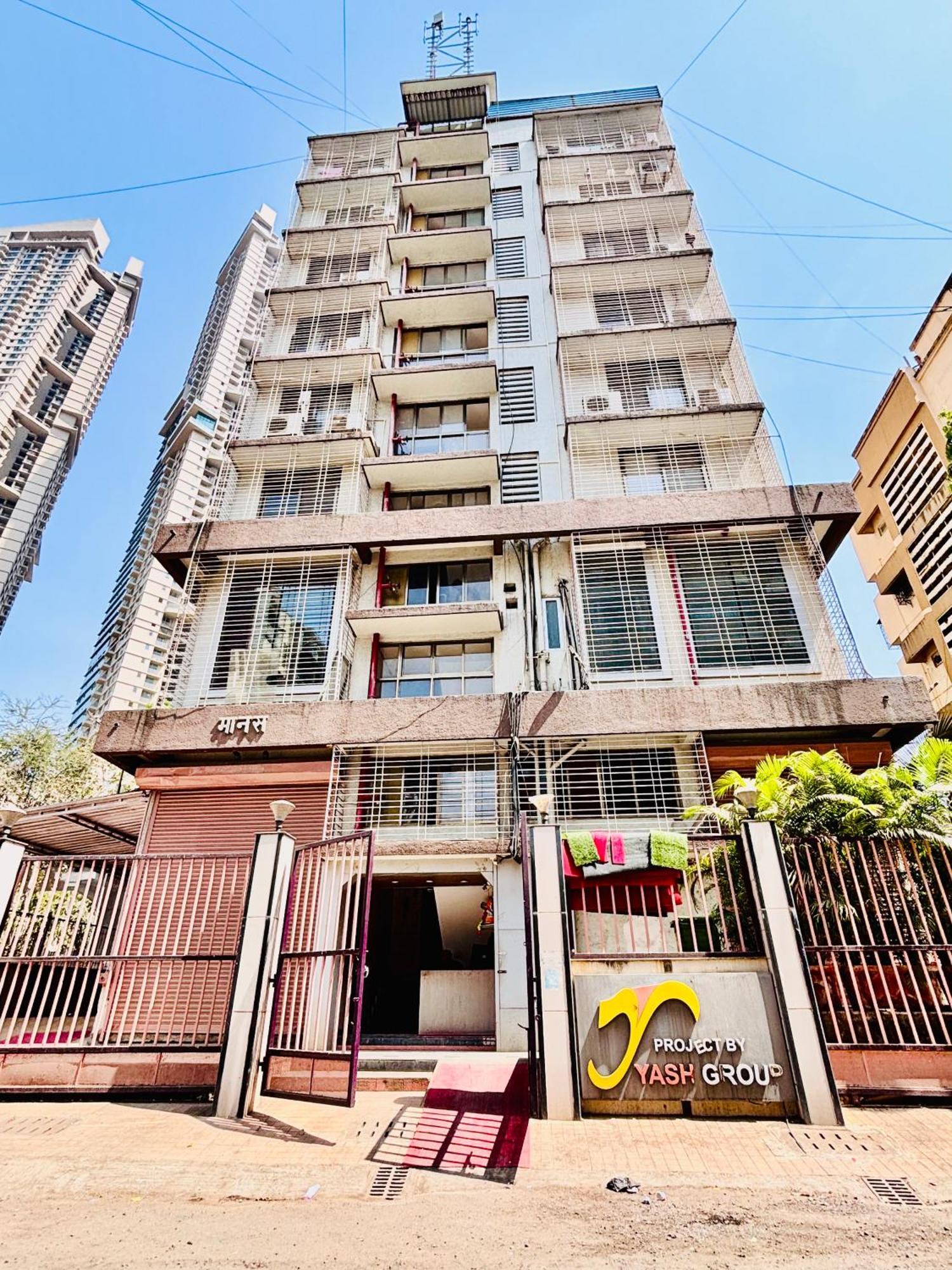 Hsquare Malad Elegant Service Bed & Breakfast Mumbai