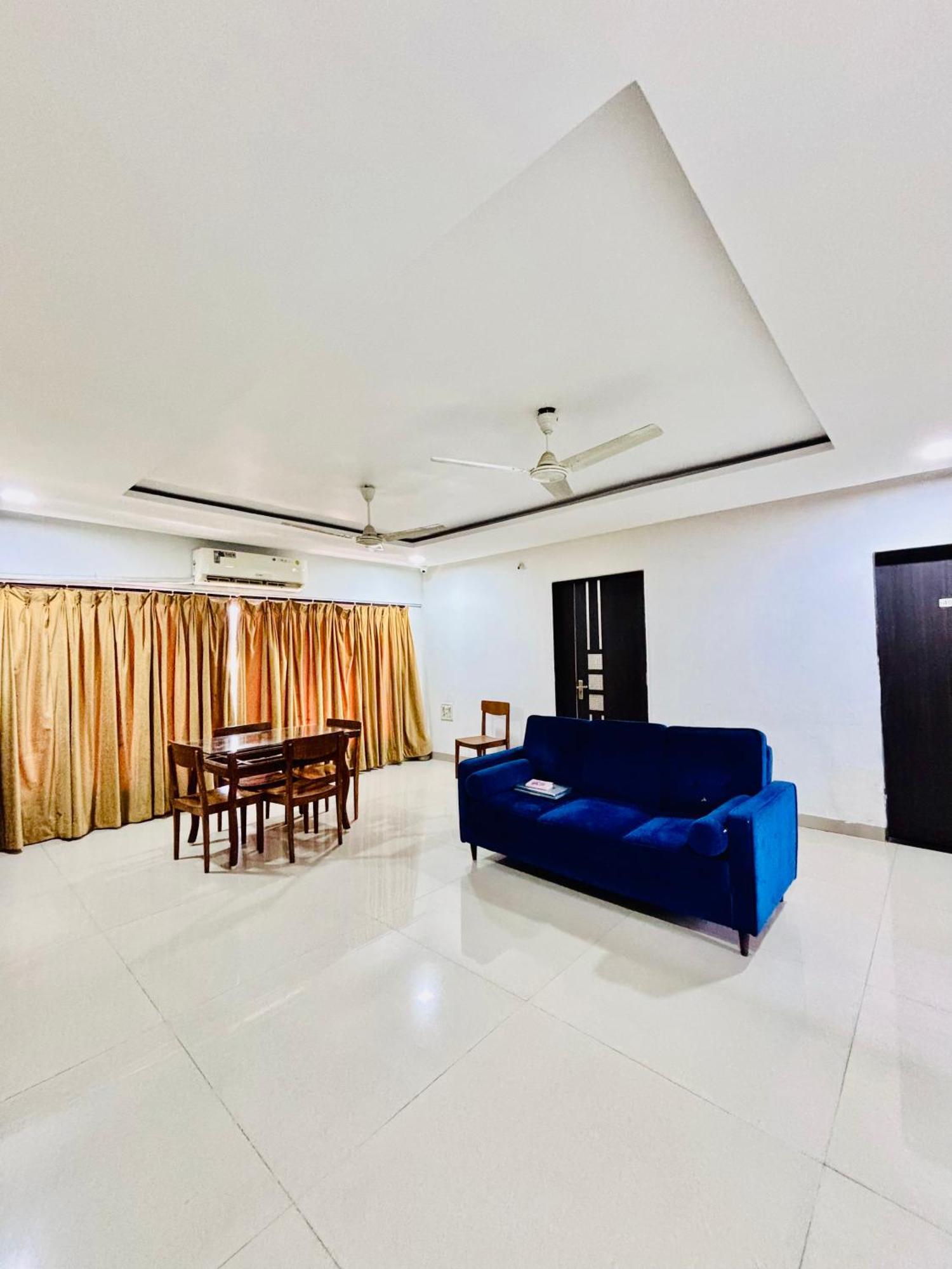 Hsquare Malad Elegant Service 4*