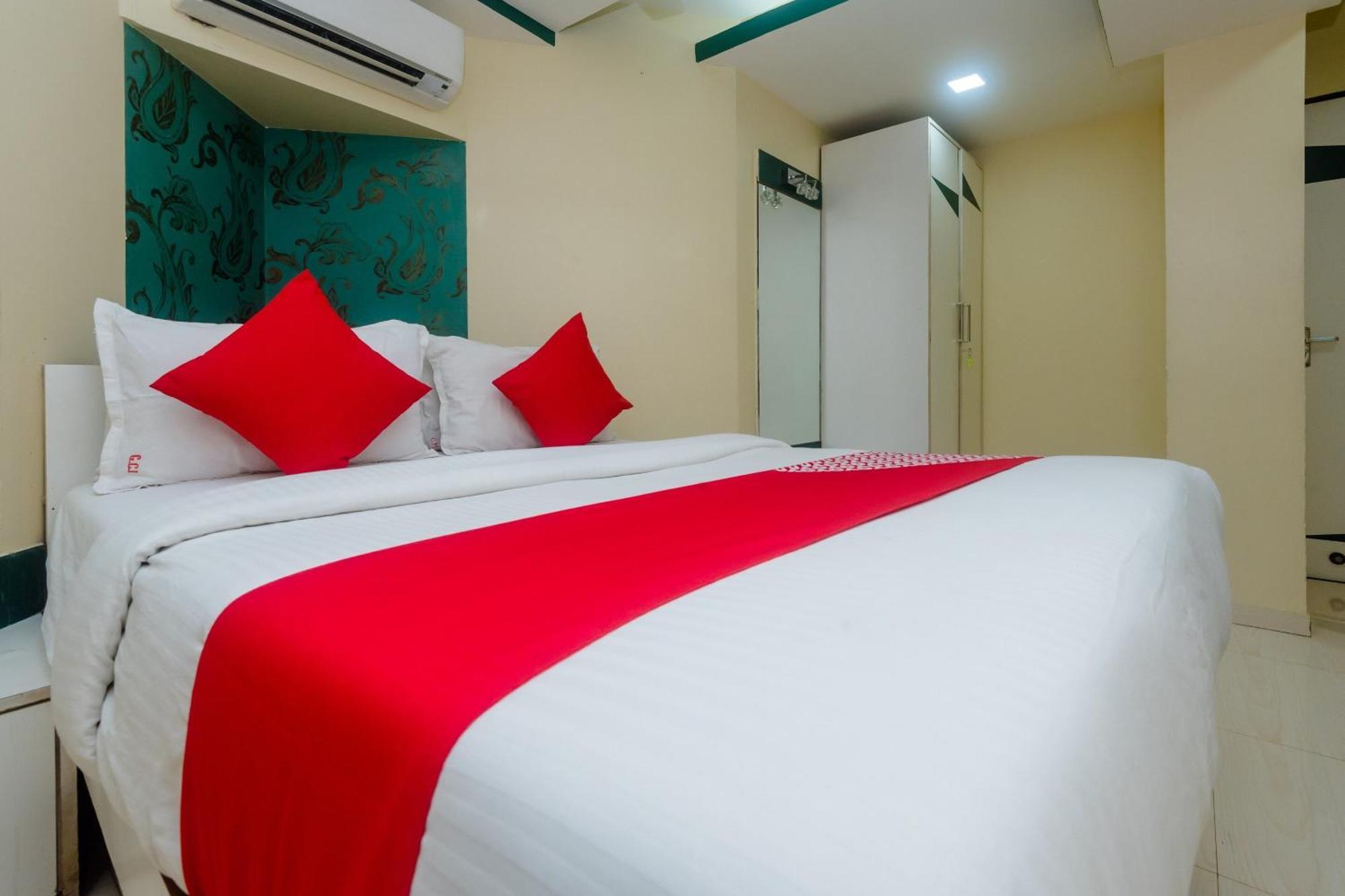 Collection O Grand Corp Hotel 3*