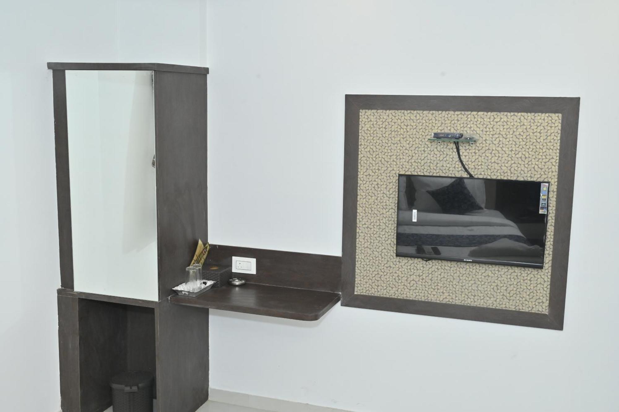 Hotel S P Terminal-2