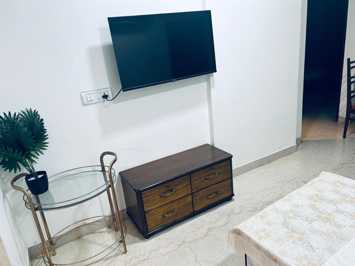 2bhk With Pvt Decks Near Sea