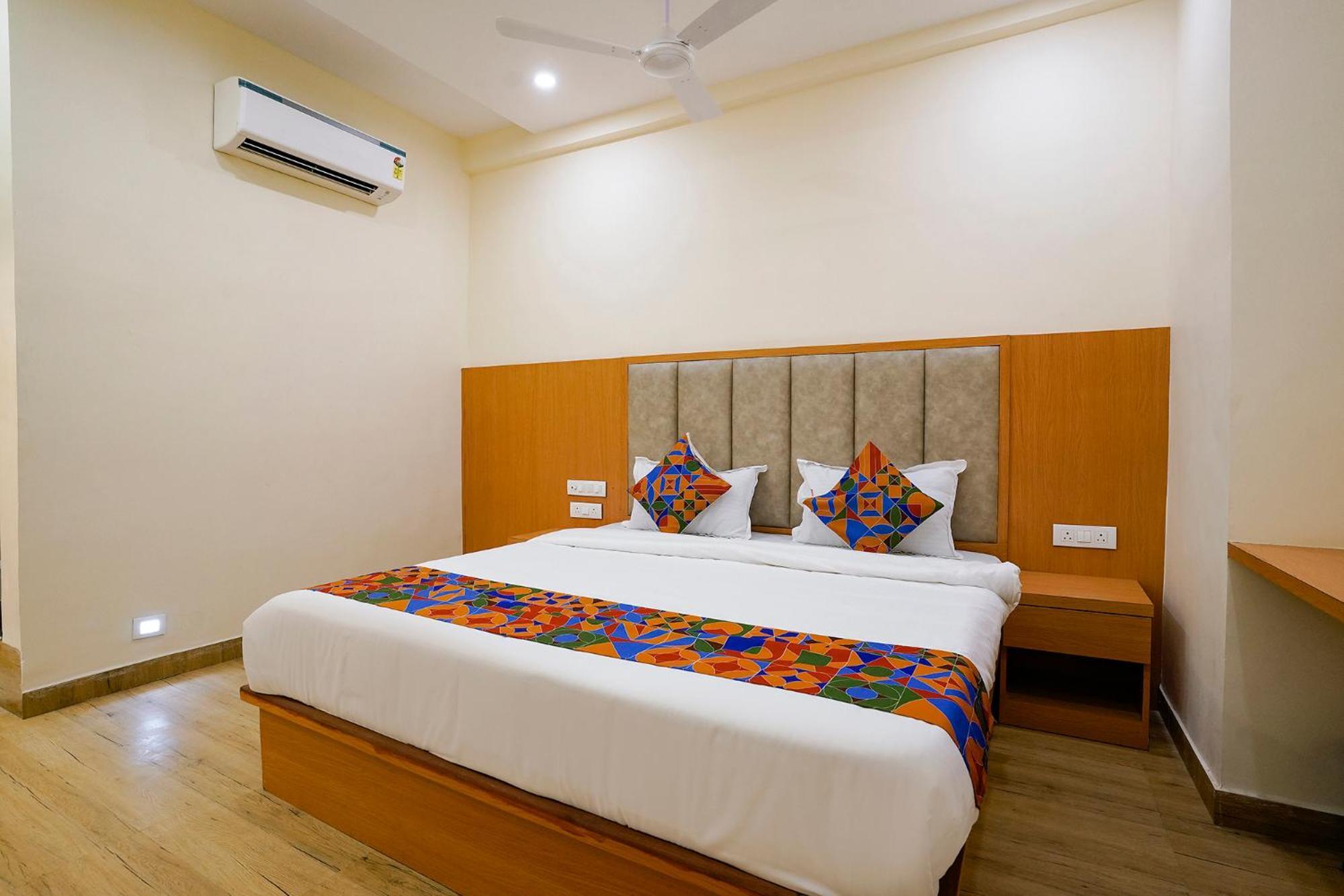 Fabhotel 7 Square - Nr Bkc Mumbai