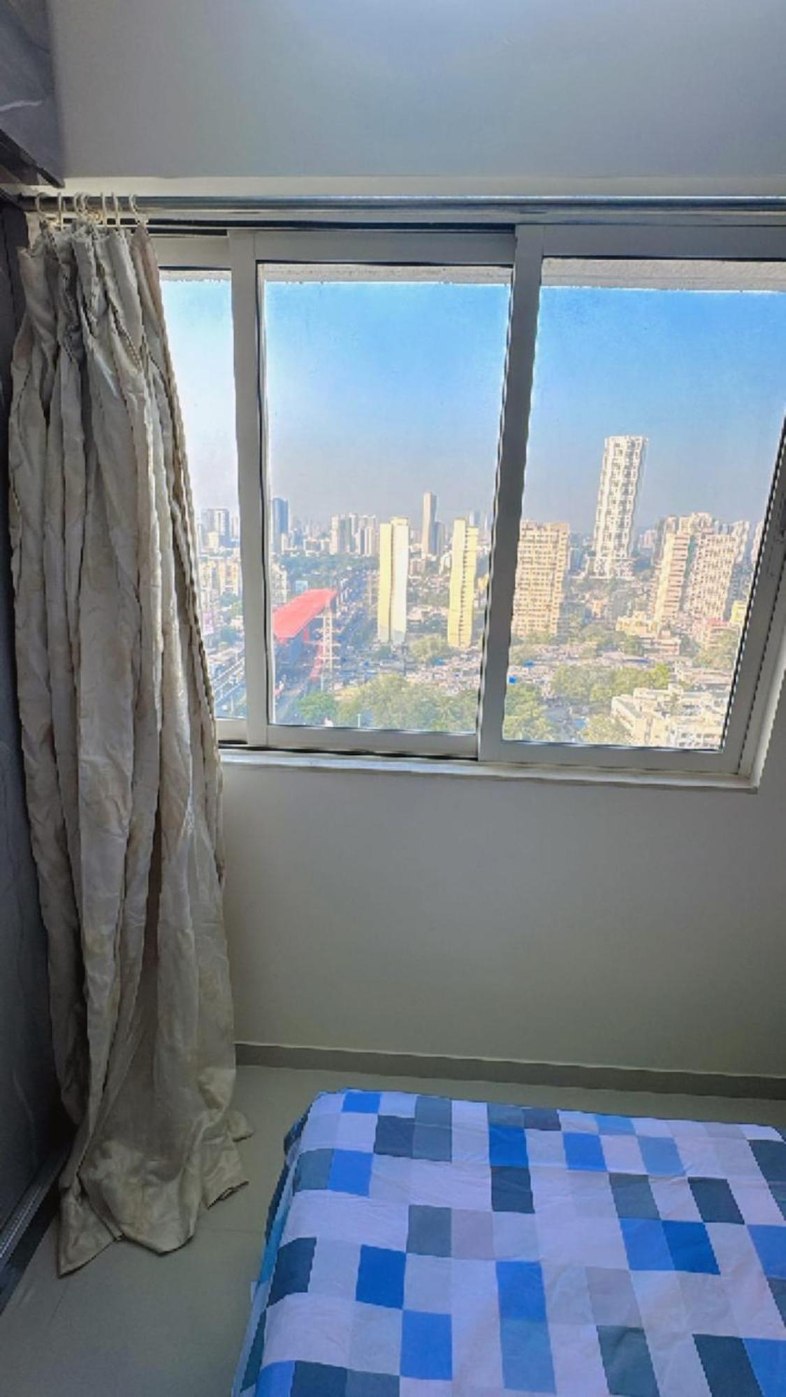 Apartment Pixiestays 10 Min From Nesco 2507 Malad East
