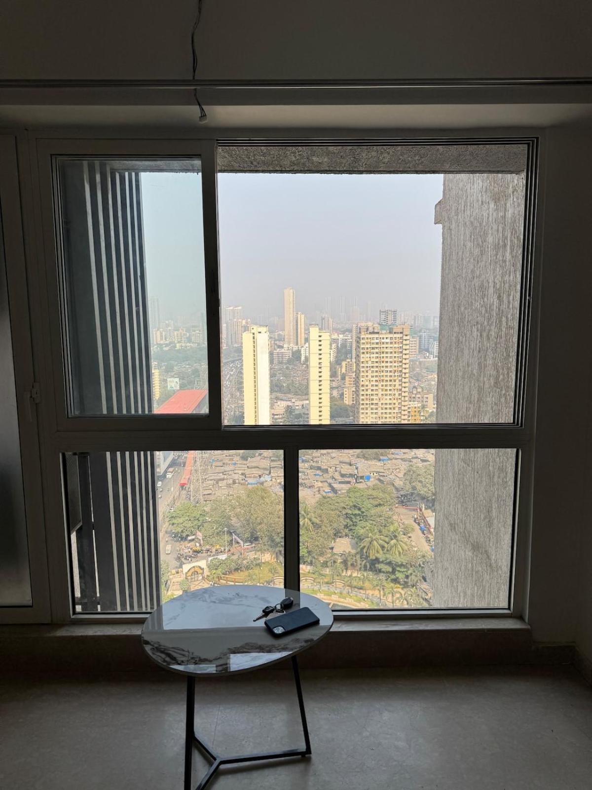 Apartment Pixiestays 10 Min From Nesco 2507 Malad East Mumbai