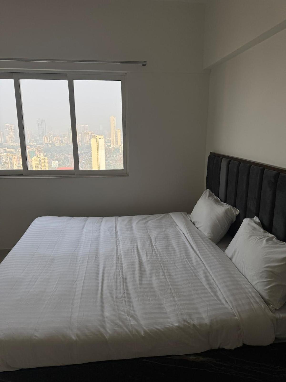 Pixiestays 10 Min From Nesco 2507 Malad East Apartment