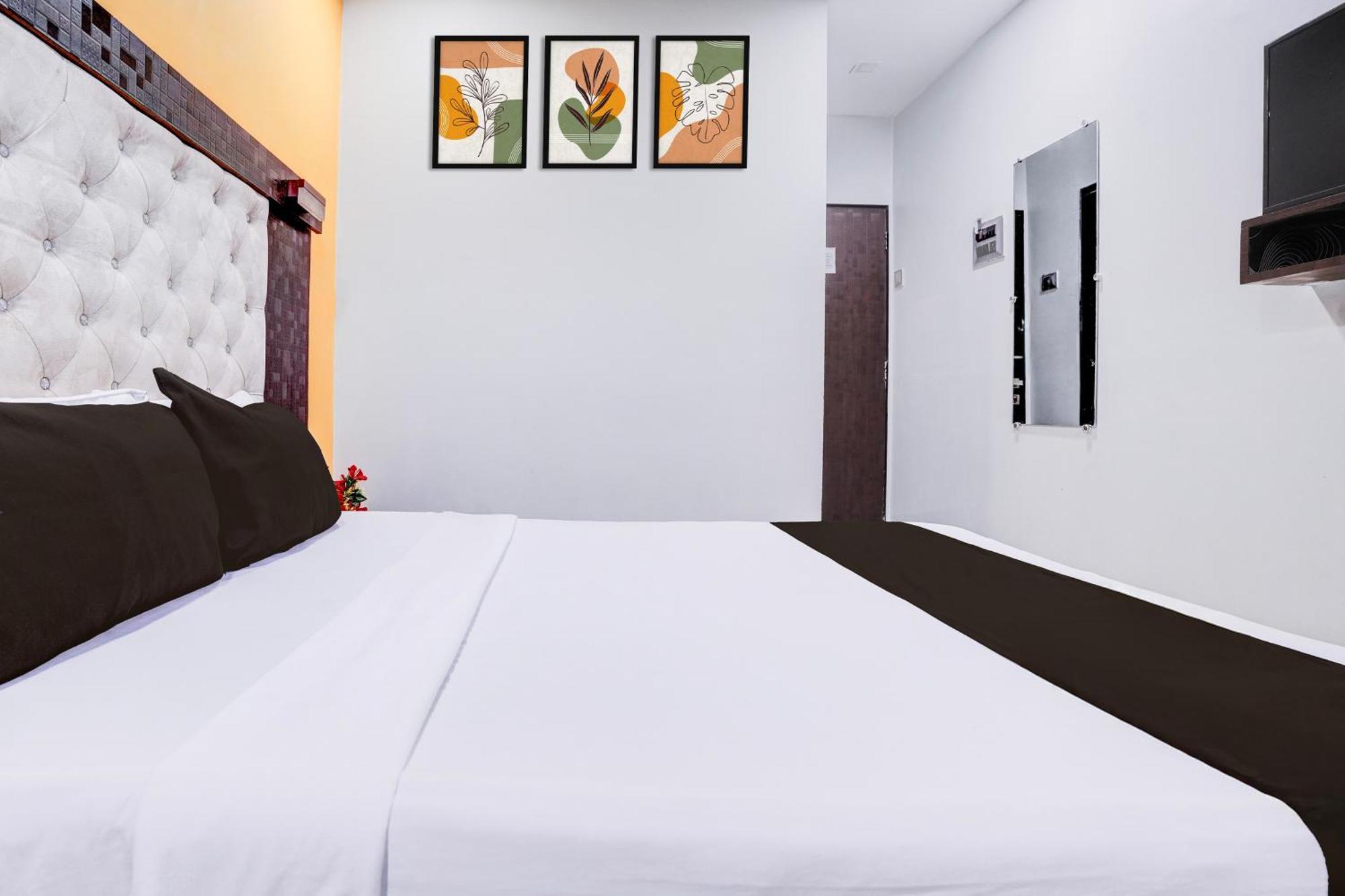 Super Collection O Asalpha Near International Airport 3* Mumbai