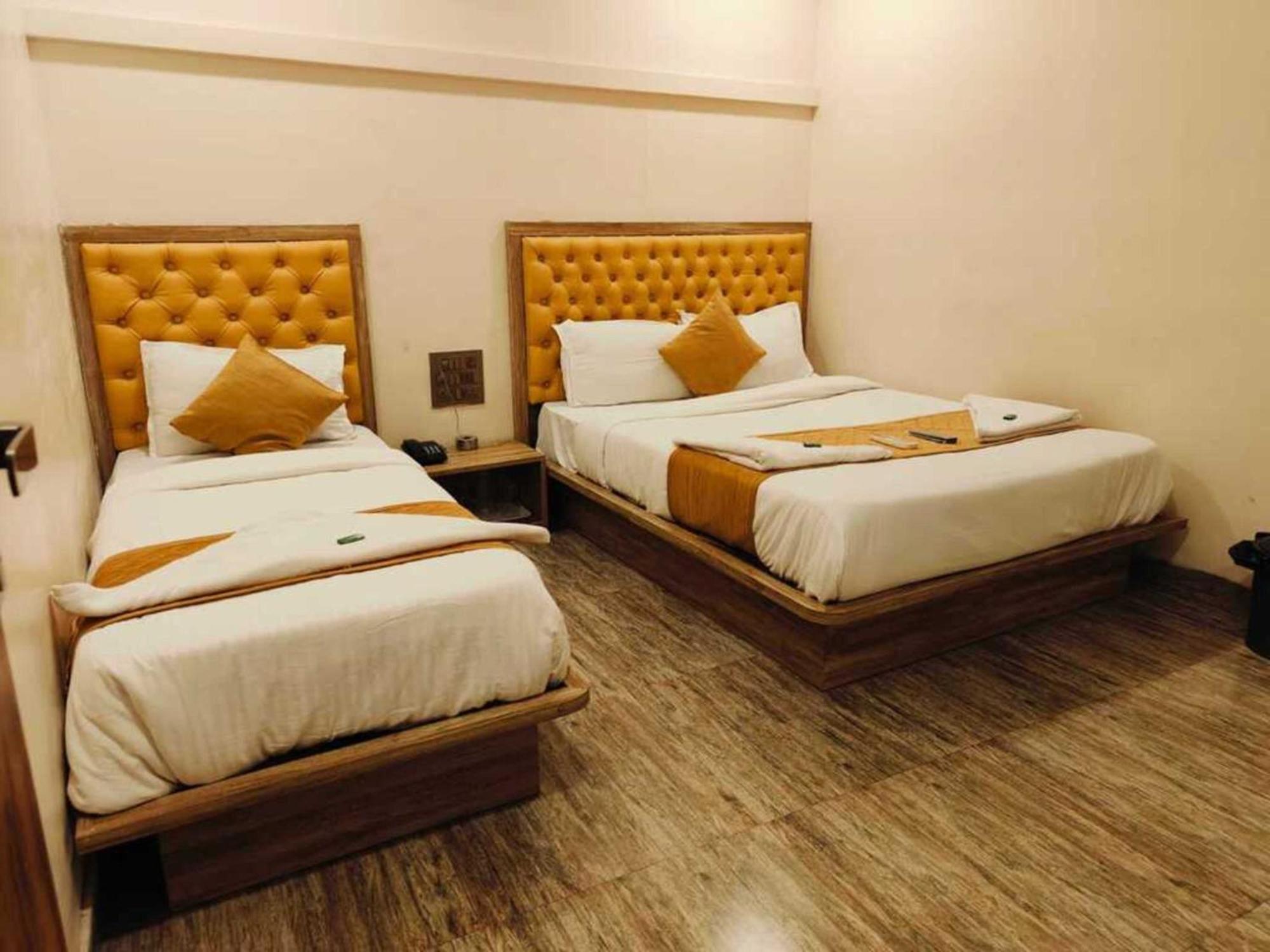 Hotel Pride - Kurla West 3*
