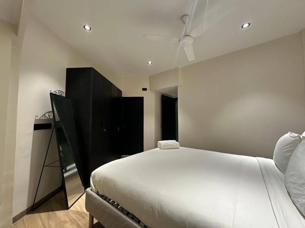 Apartment Plush Bandra West - Luxury 2bhk & Study *