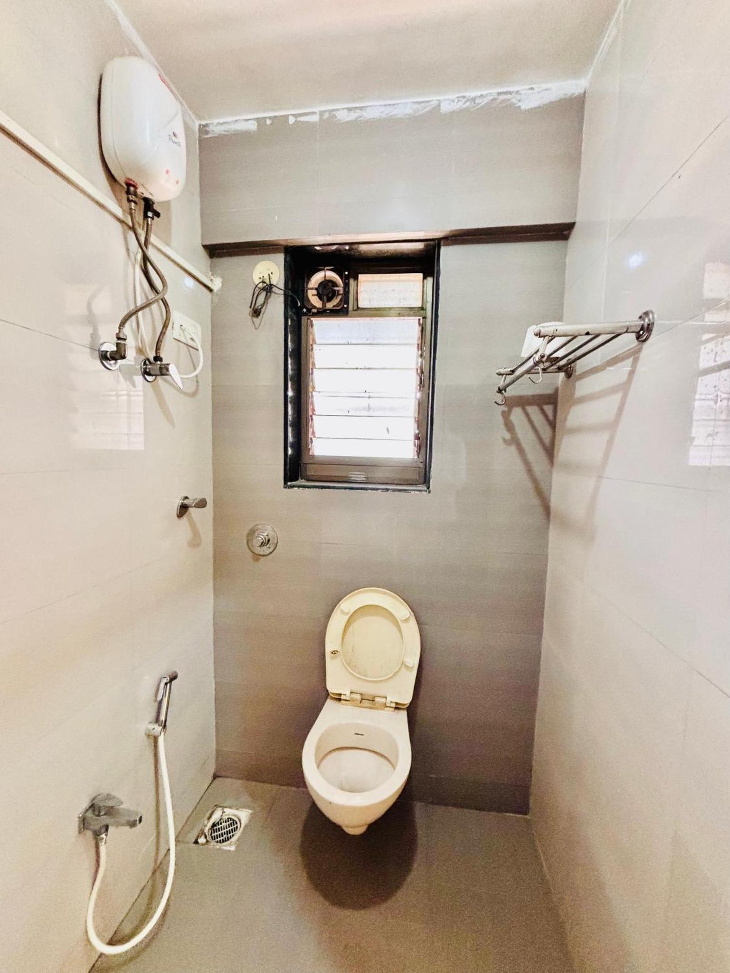 Rio House Service Malad Apartment