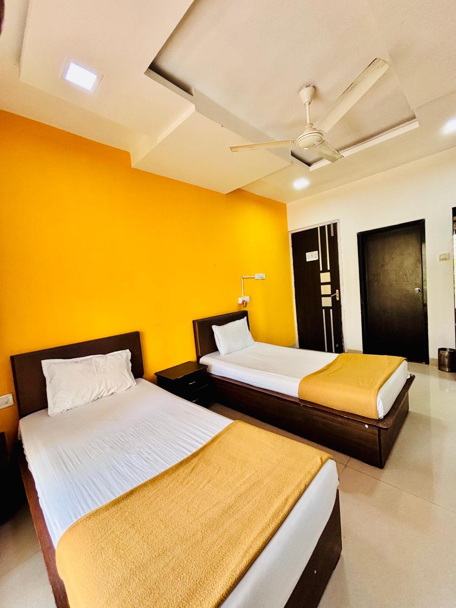 Rio House Service Malad Apartment Mumbai