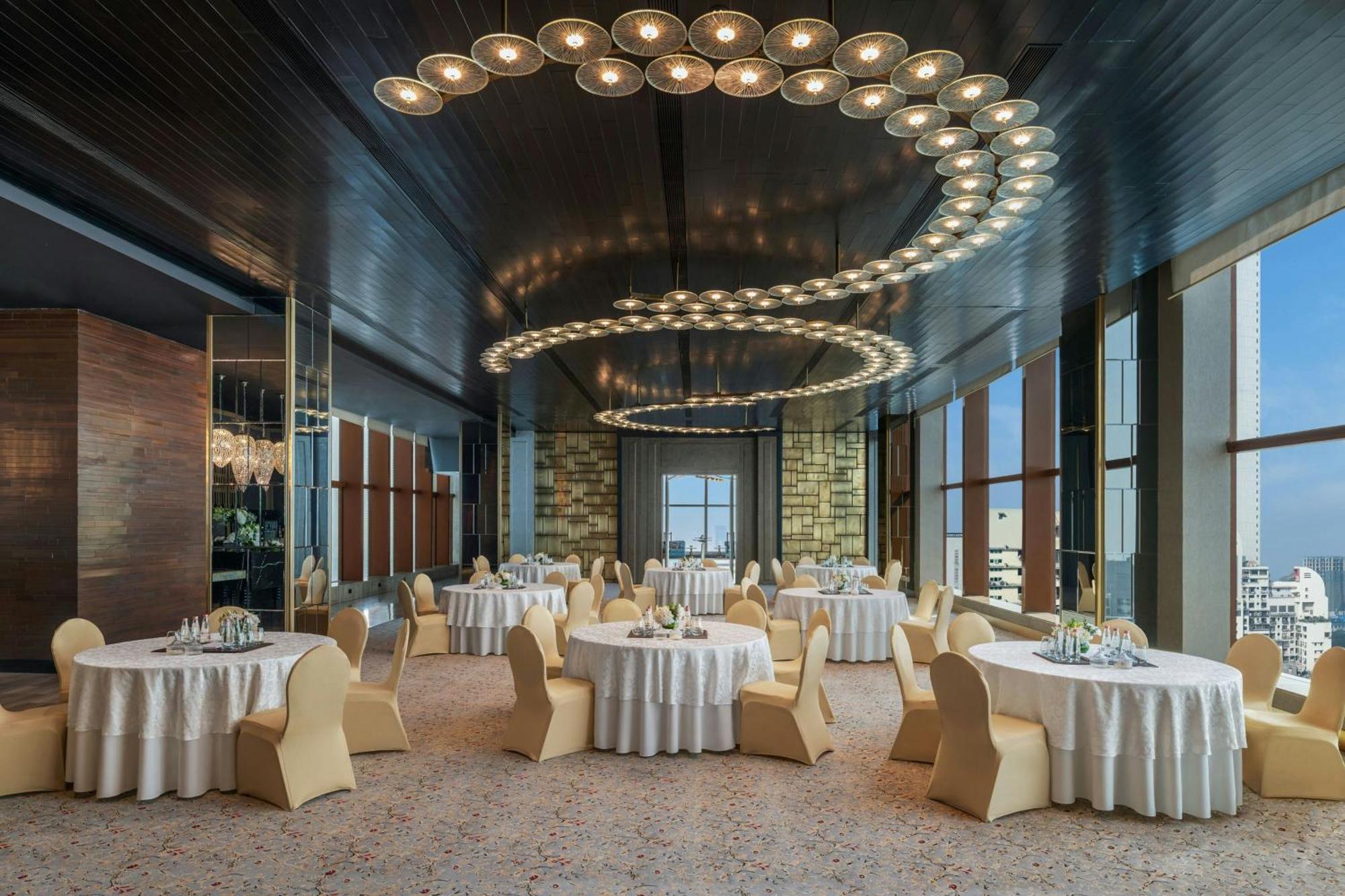 Hotel The St. Regis 5*