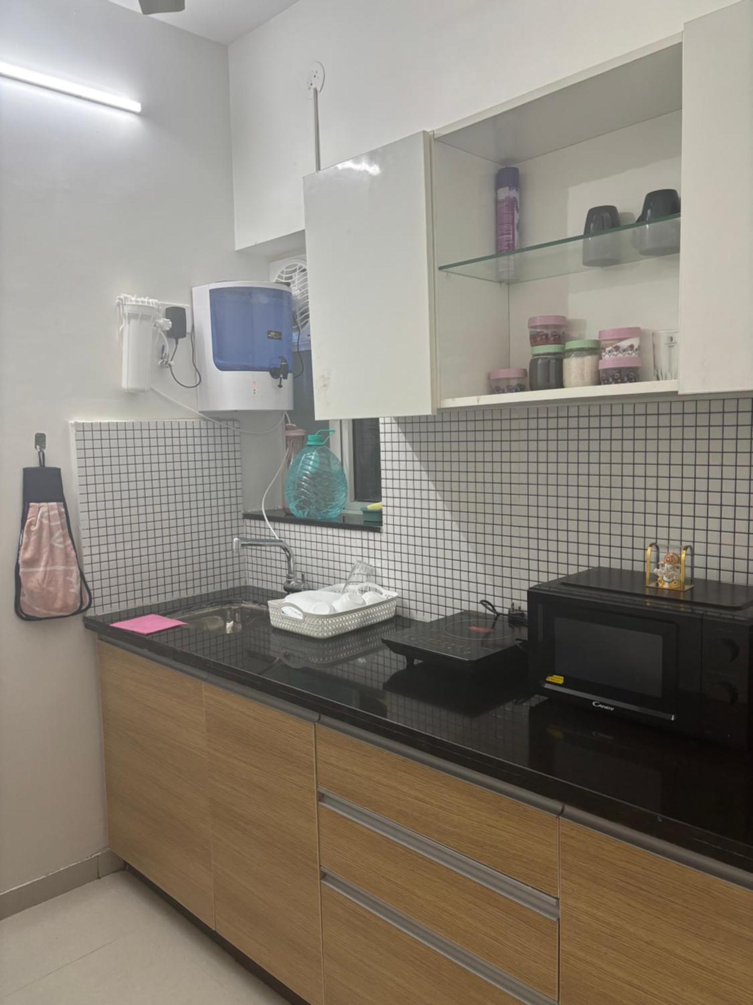 Apartment Fully Furnished 1bhk Goregaon,malad East