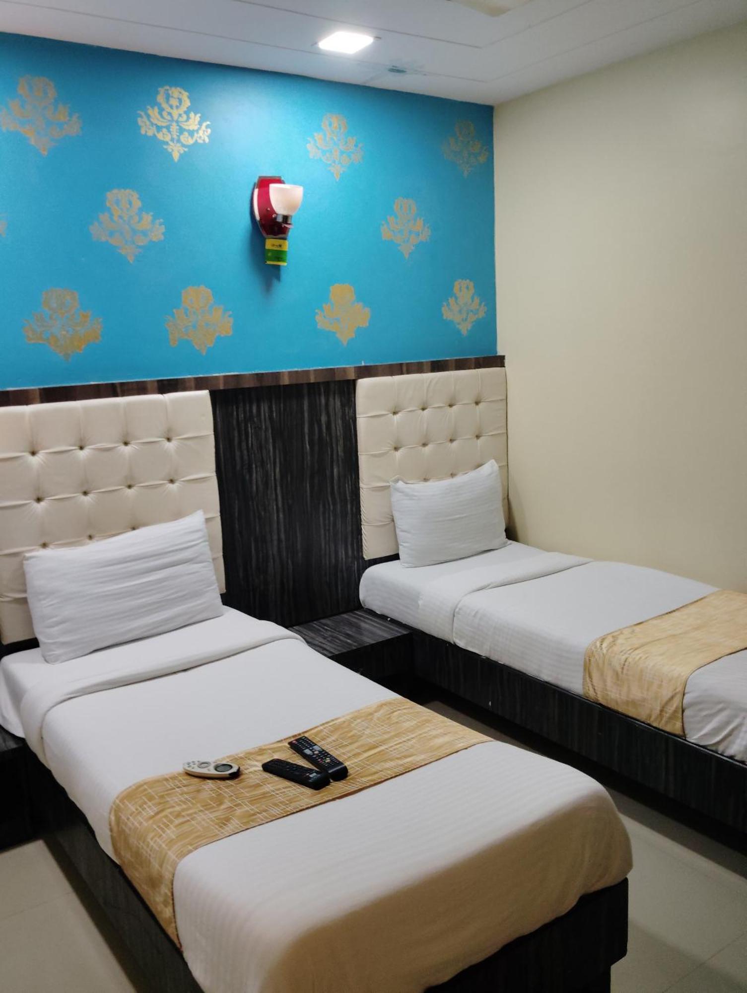 Crystal Park Near Nesco Exhibition Center *