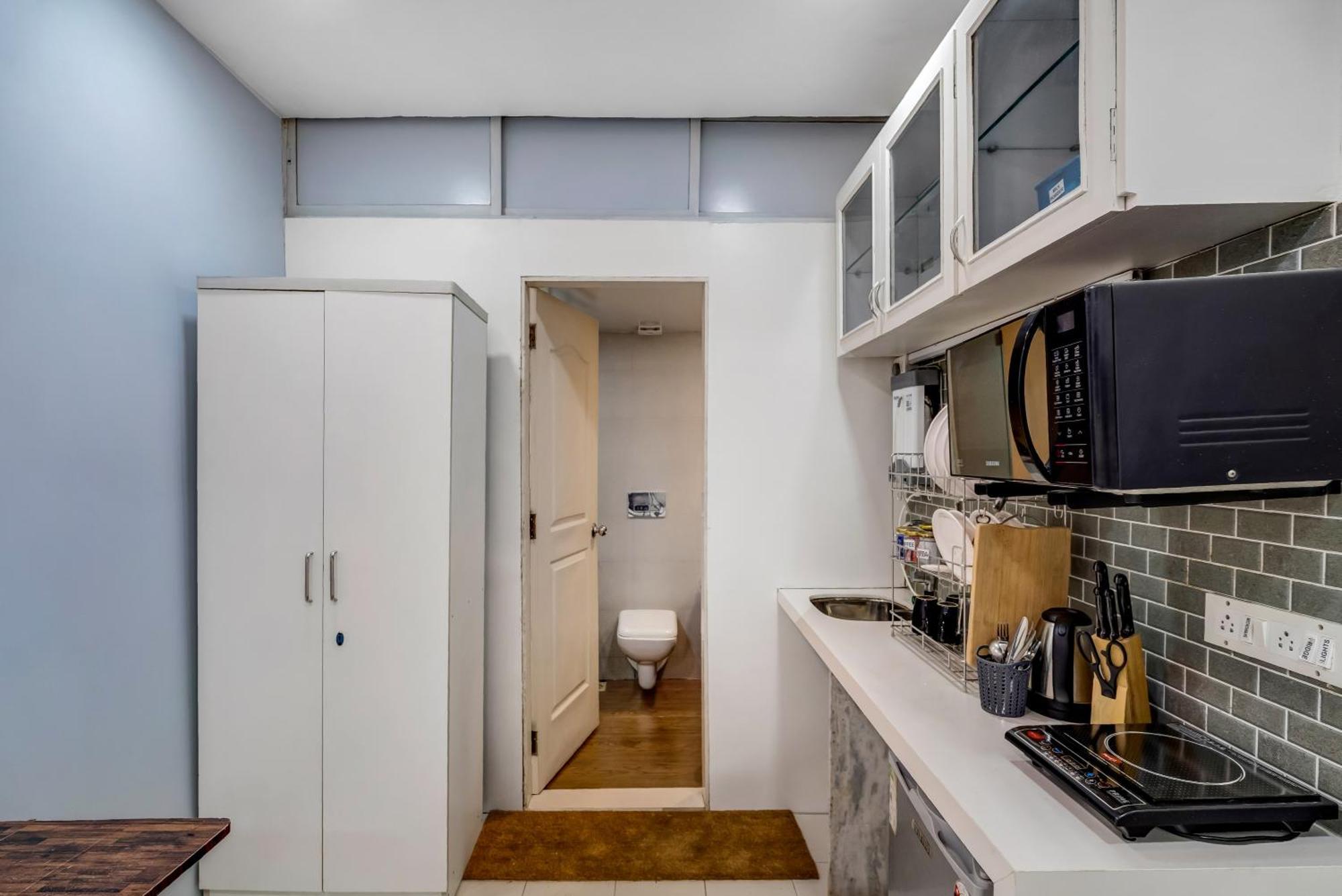 Lucy Khar W The Company - Eco Apartment