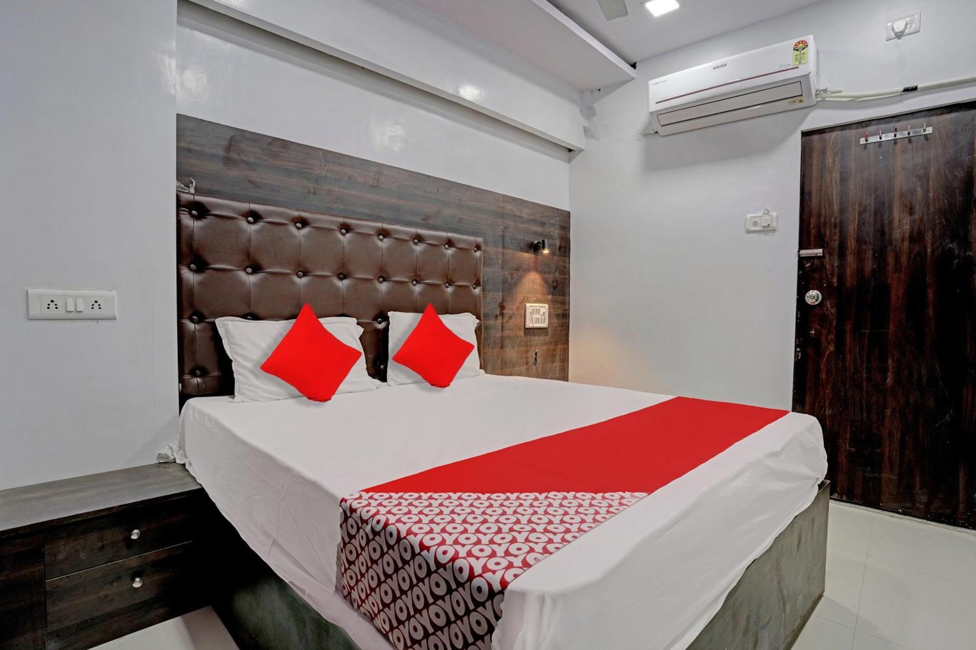 O Nithyanand Hotel Mumbai